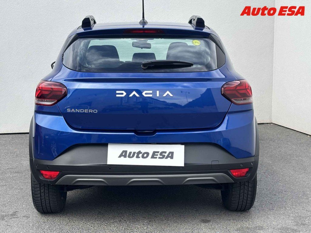 Dacia Sandero, 1.0TCe,1.maj,ČR,AC,tempo - fotka 5