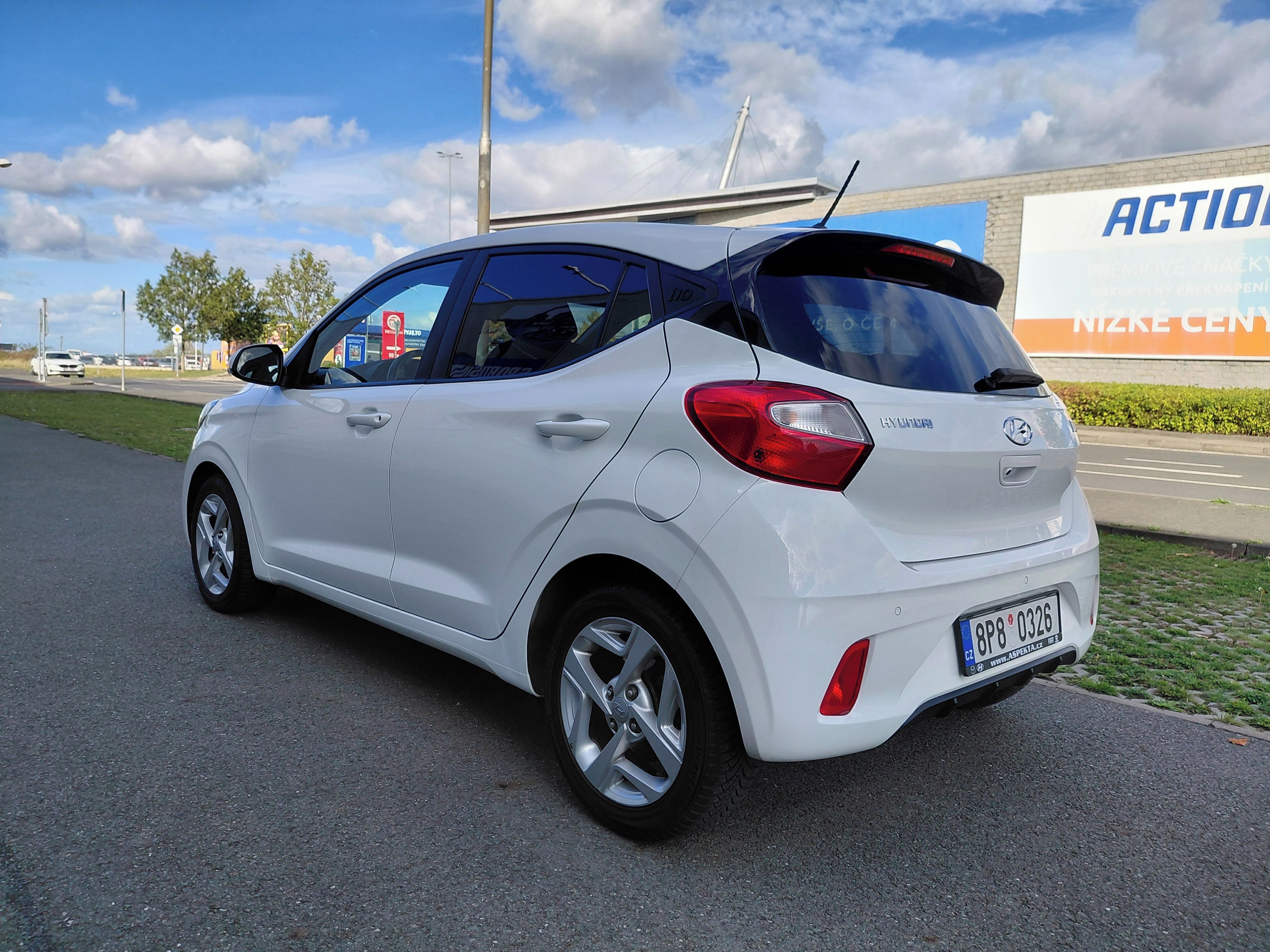 Hyundai i10, 1.0i 1.MAJ STAV NOVÉHO 8 748KM - fotka 5