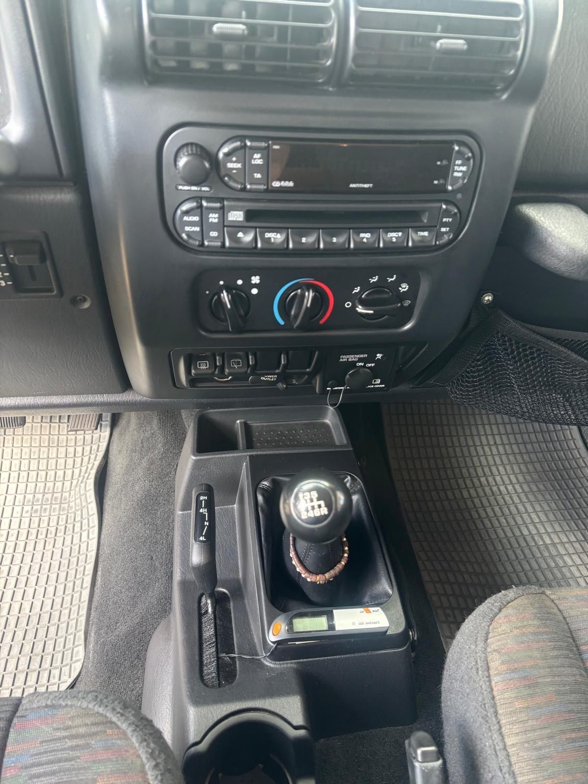 Jeep Wrangler, TJ 2.4i 4x4 - fotka 5