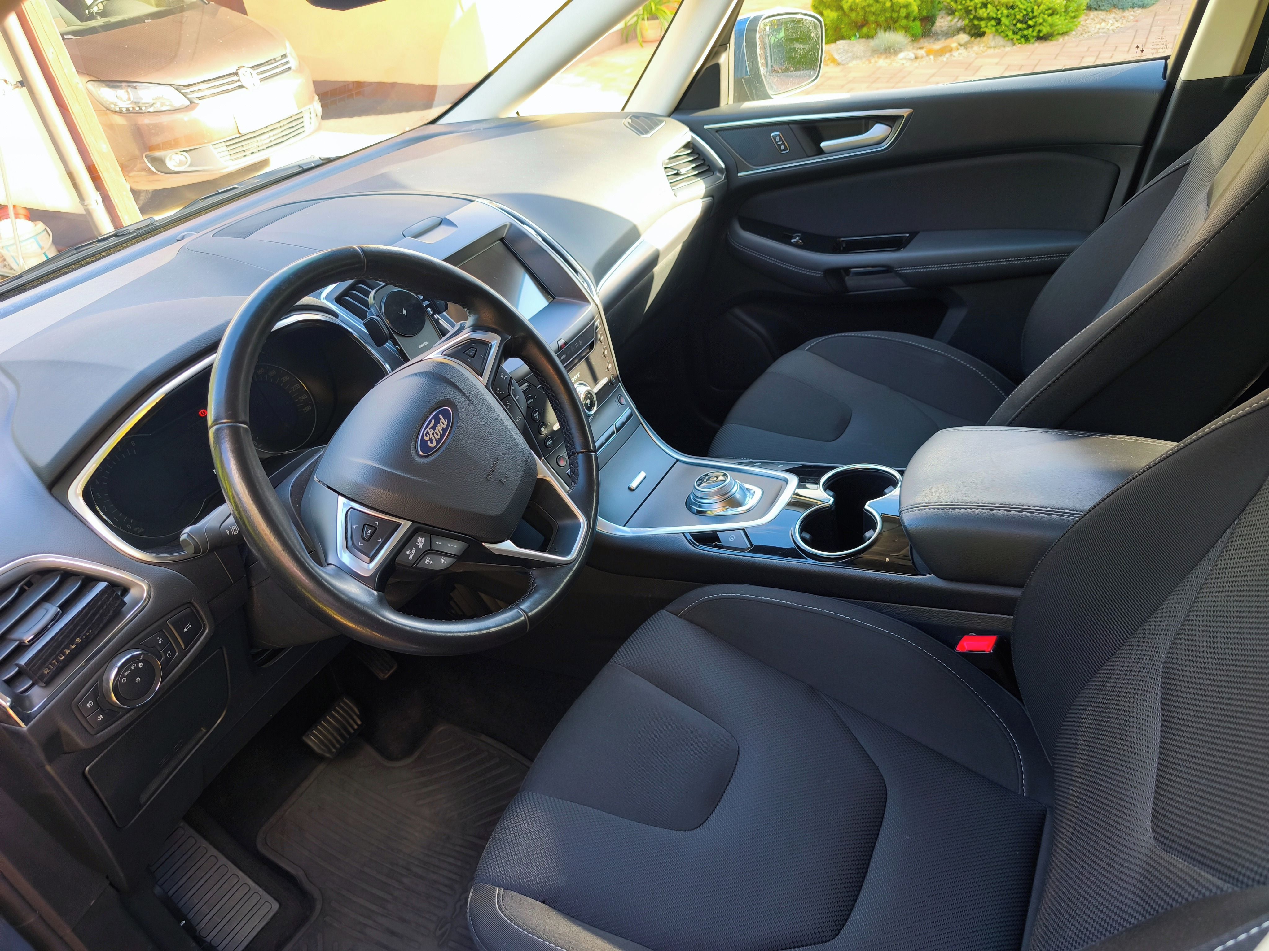 Ford S-MAX, 2,5 Hybrid 140kW v záruce - fotka 6