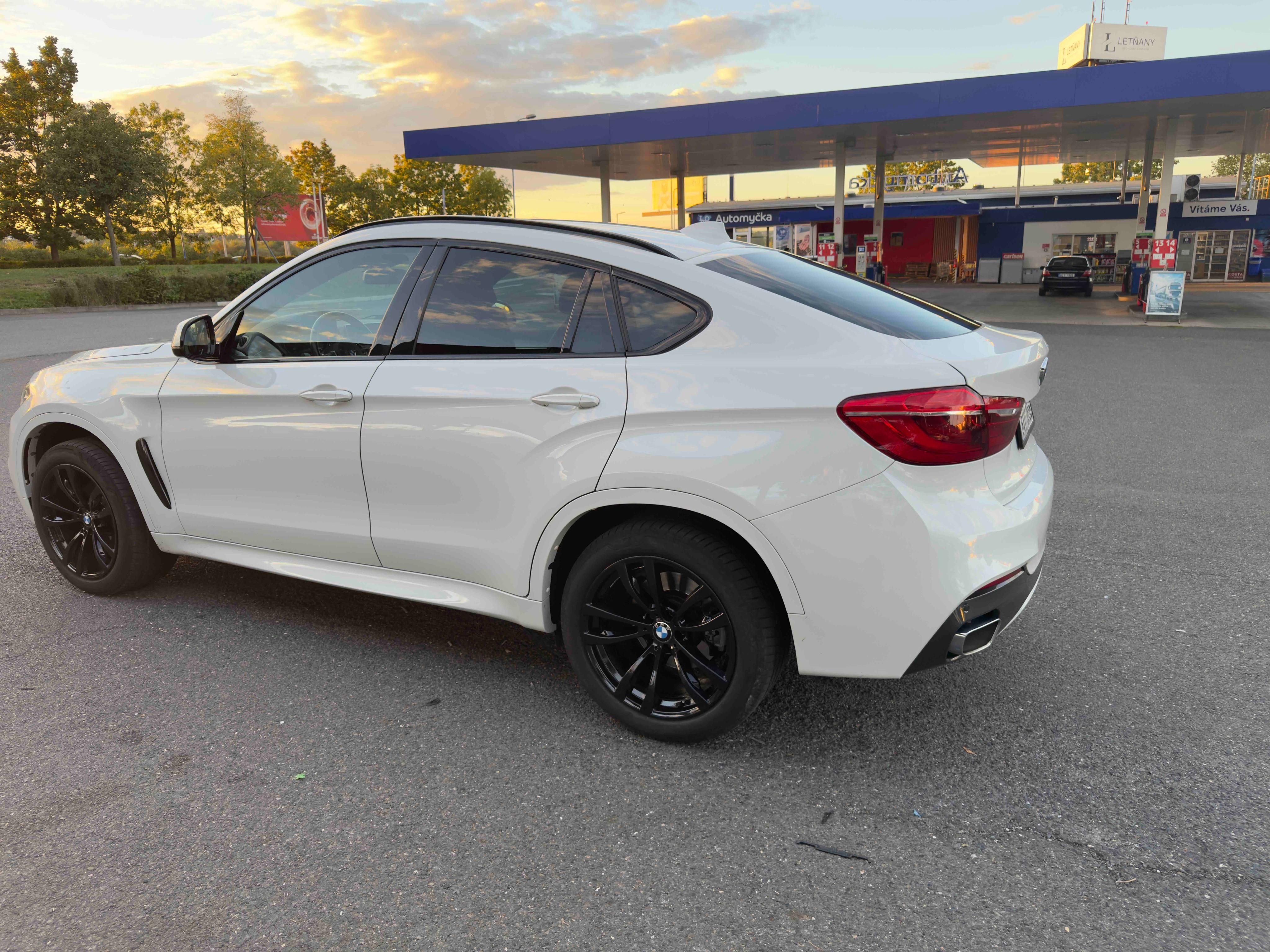 BMW X6, X6 4.0 TDI - fotka 5