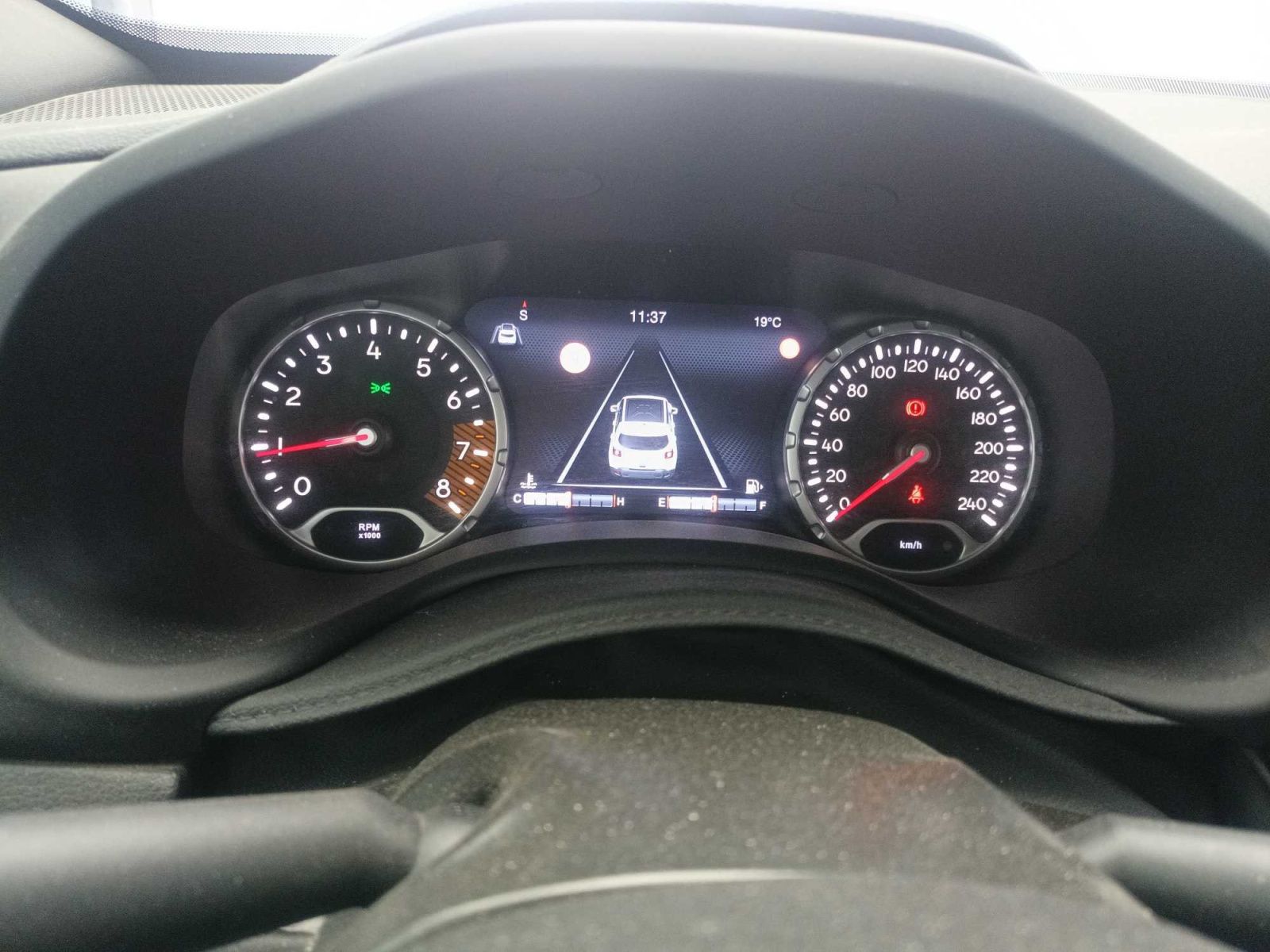 Jeep Renegade, 1.0 T-GDI, Automatická klima - fotka 3