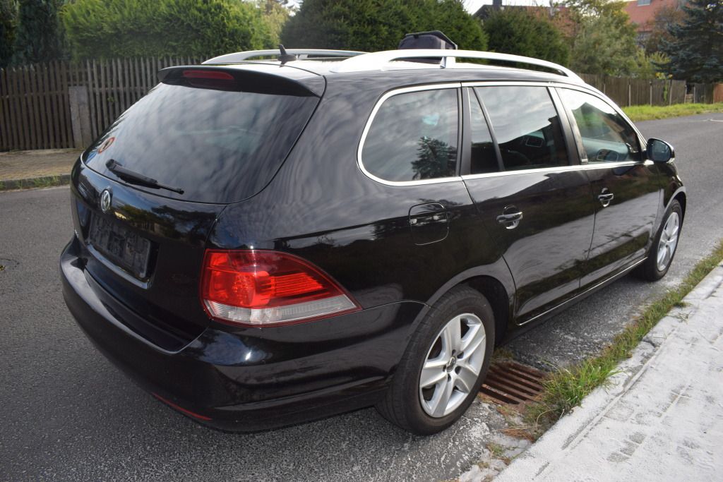 Volkswagen Golf, 1.6TDI STYLE, 77KW, PO ROZVODE - fotka 6