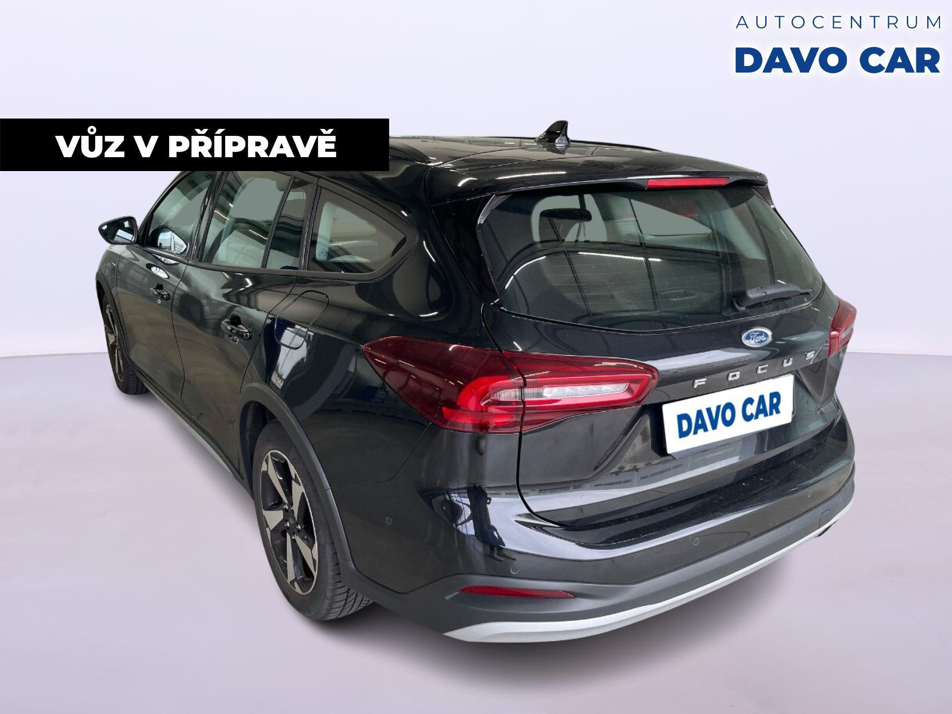Ford Focus, 1,5 TDCI 88kW Active Automat - fotka 2
