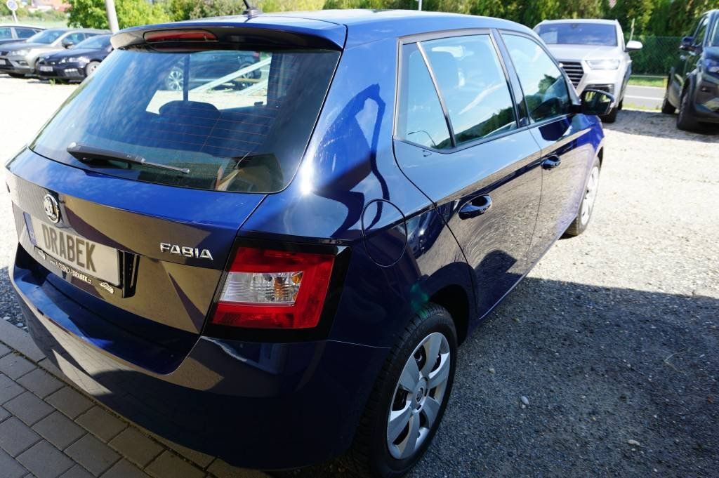 Škoda Fabia, 1,0 1.Majitelka NOVÉ V ČR - fotka 3