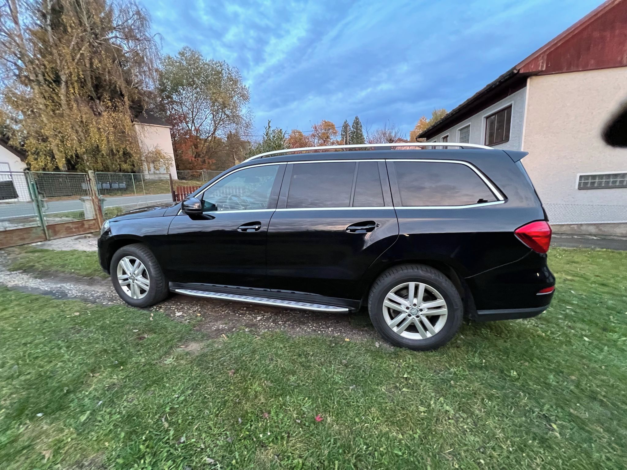 Mercedes-Benz GL, Mercedes-Benz GL 350 - fotka 5