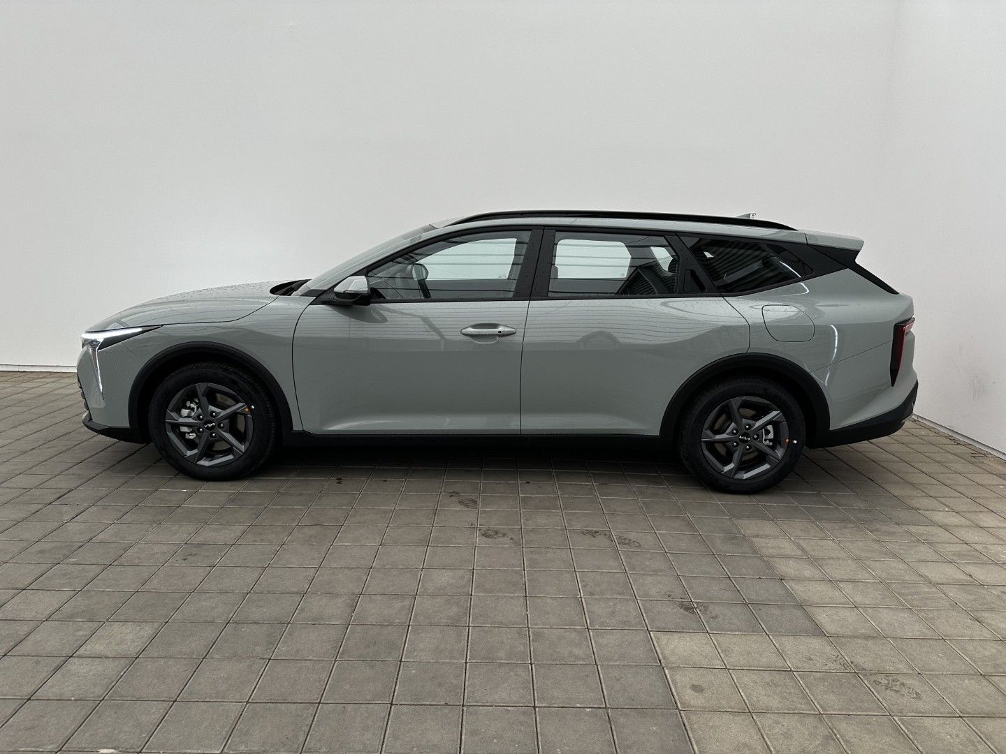 Kia K4, 1.6T-GDi 110kW SPIN 110 KW (20 - fotka 2