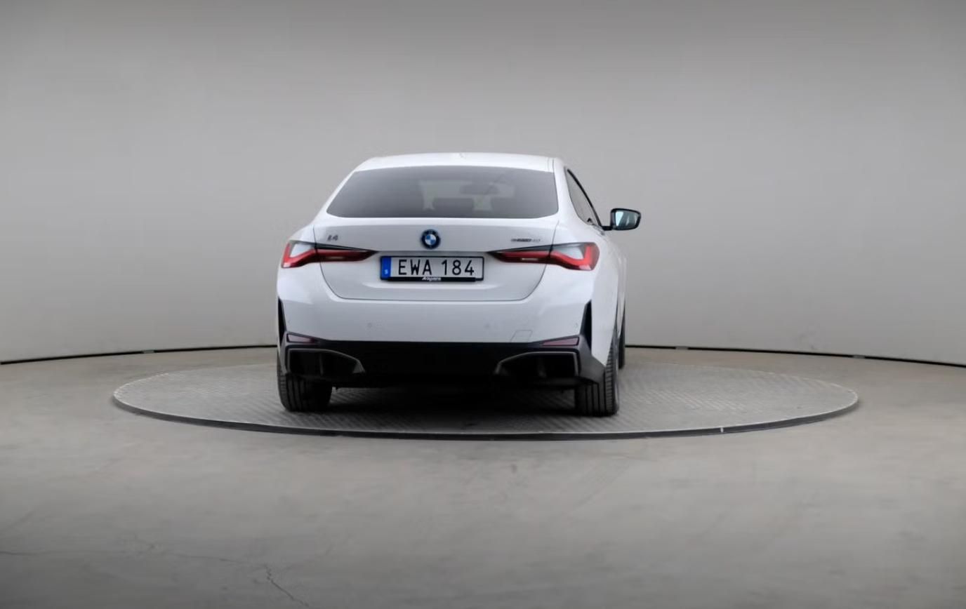 BMW i4, eDrive40 GC Kamera Auto. Park. - fotka 5