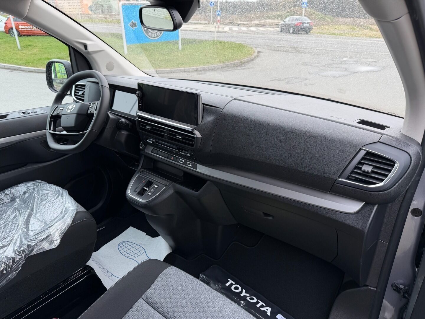Toyota Proace Verso, L1 2.2D MAN6 Business Comfort - fotka 6