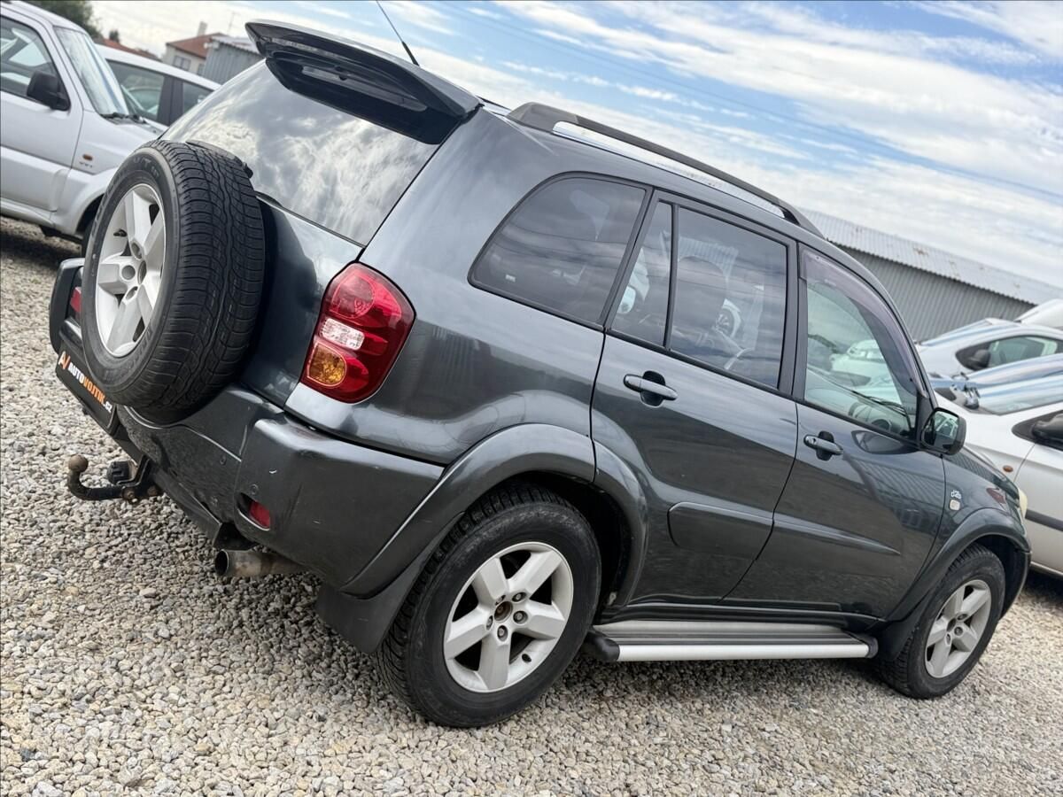 Toyota Rav4, 2,0 D-4D 4X4 TAŽNÉ - fotka 5