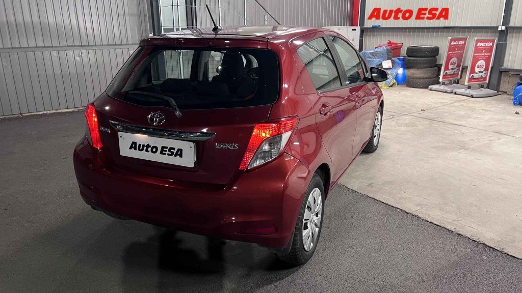 Toyota Yaris, 1.0 VVT- i - fotka 2