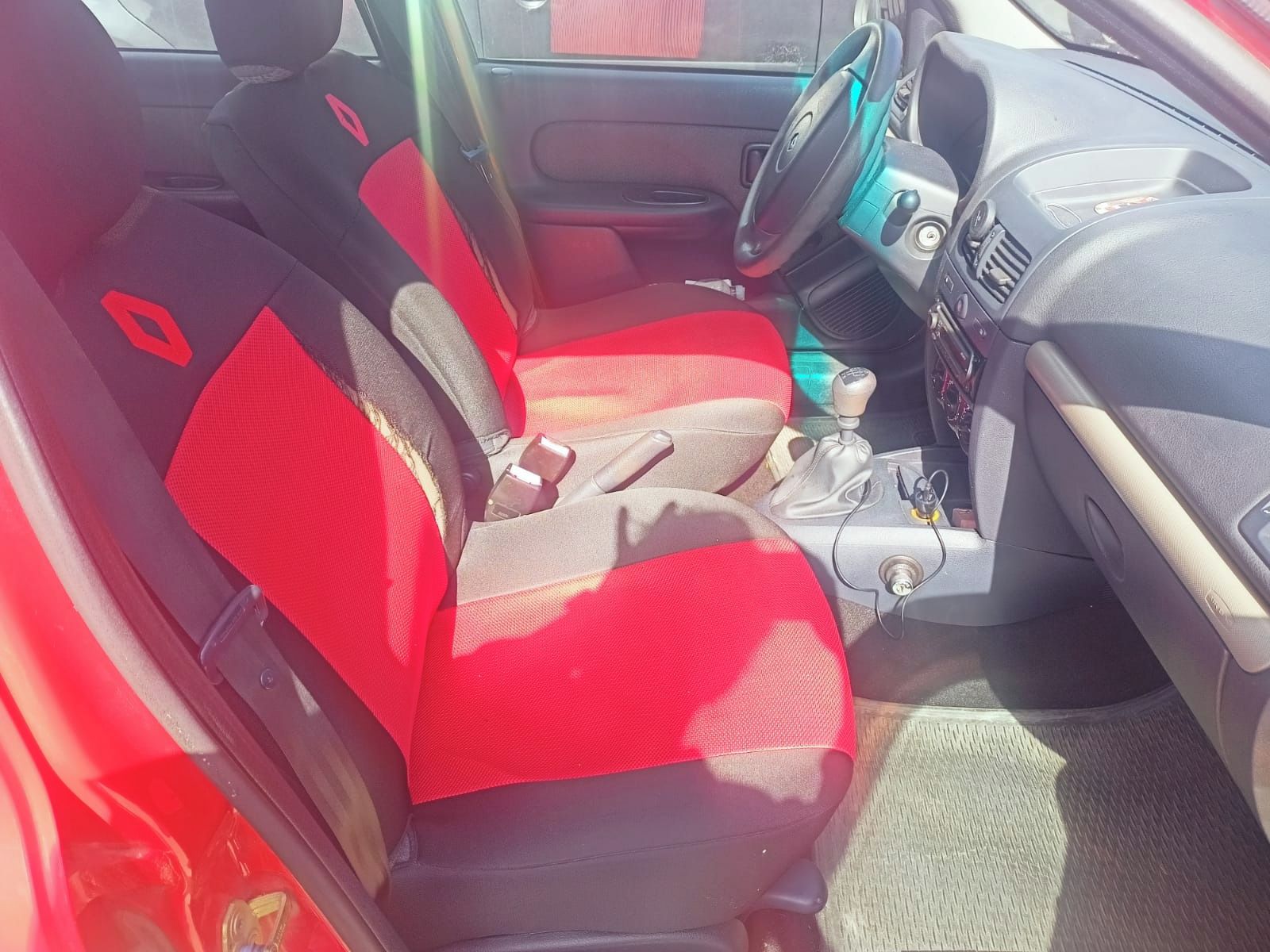 Renault Clio, 1,2 43kw - fotka 4