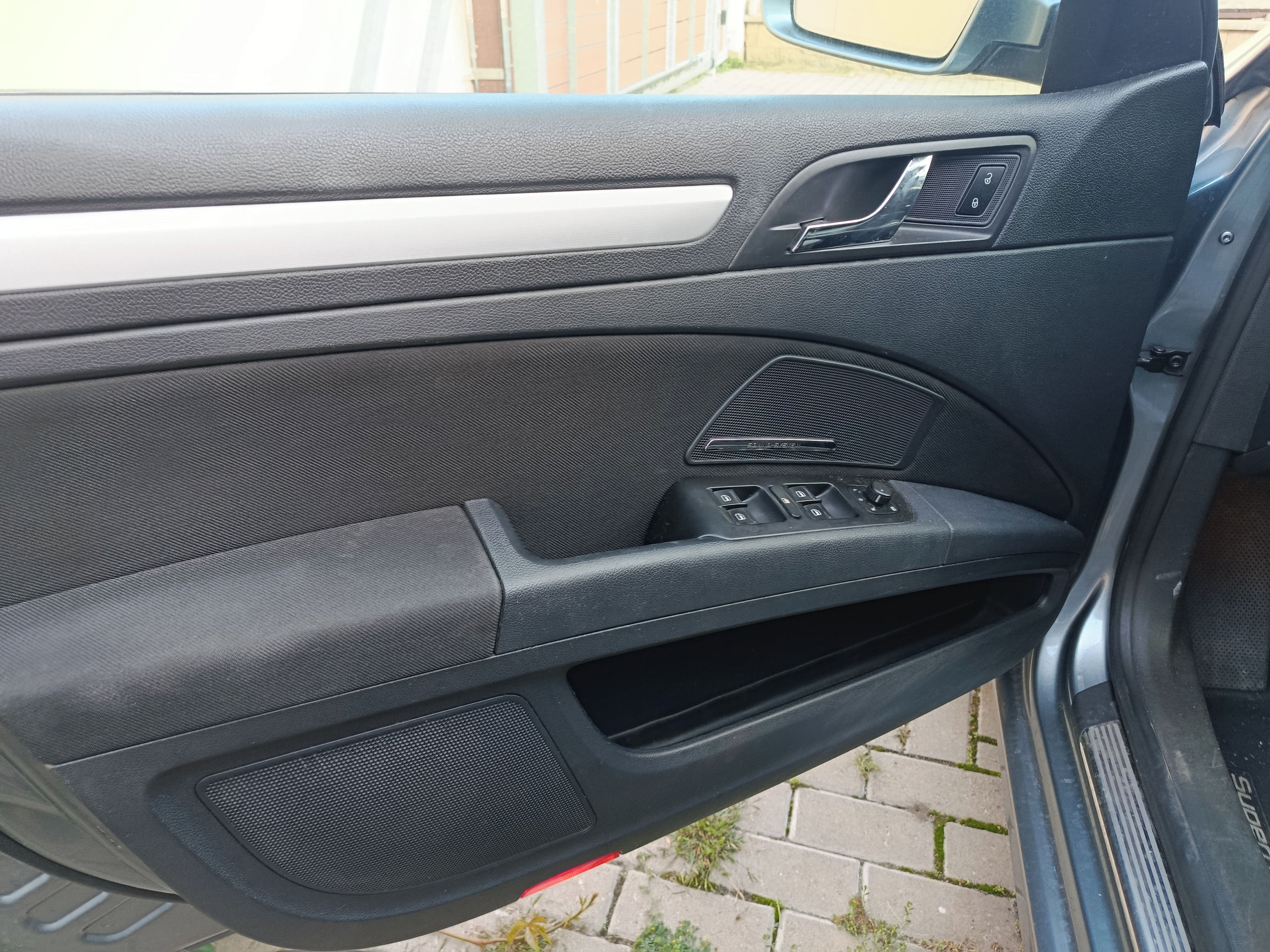 Škoda Superb, 2,0 TDi - fotka 5
