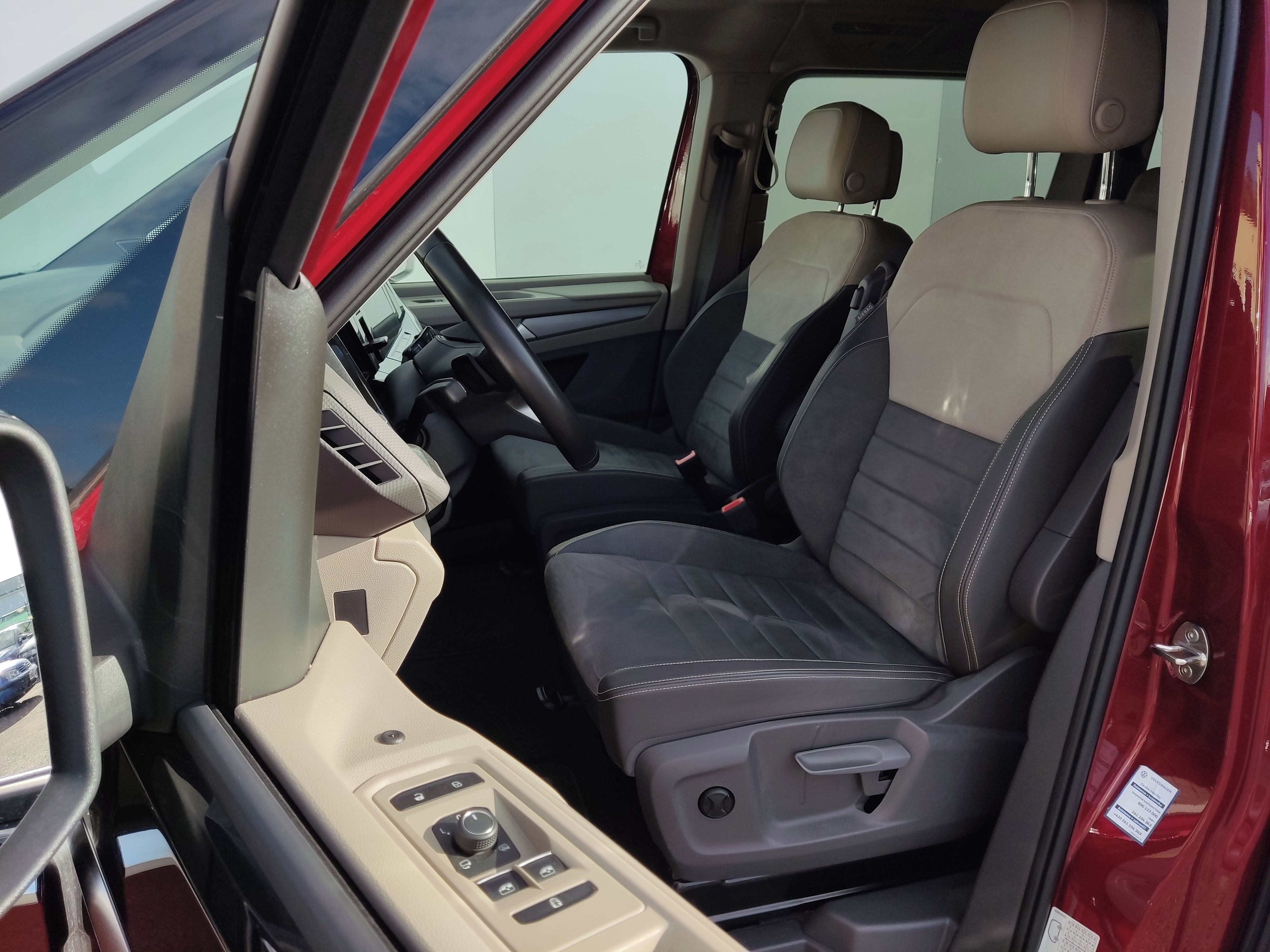 Volkswagen Multivan, Long 1.5 TSI PHEV 4MOT Life - fotka 6