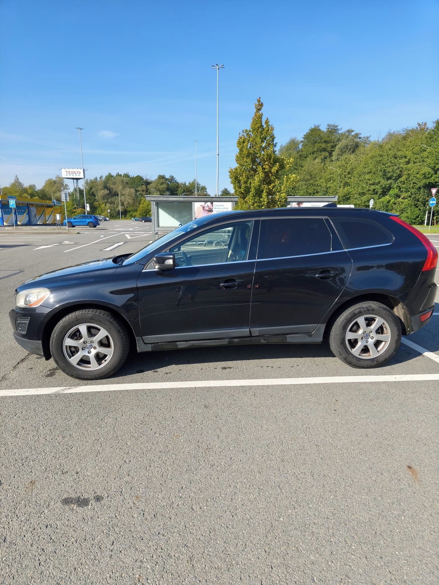 Volvo XC60, VOLVO XC60 D5 AWD 4x4 - 2,4L - fotka 4