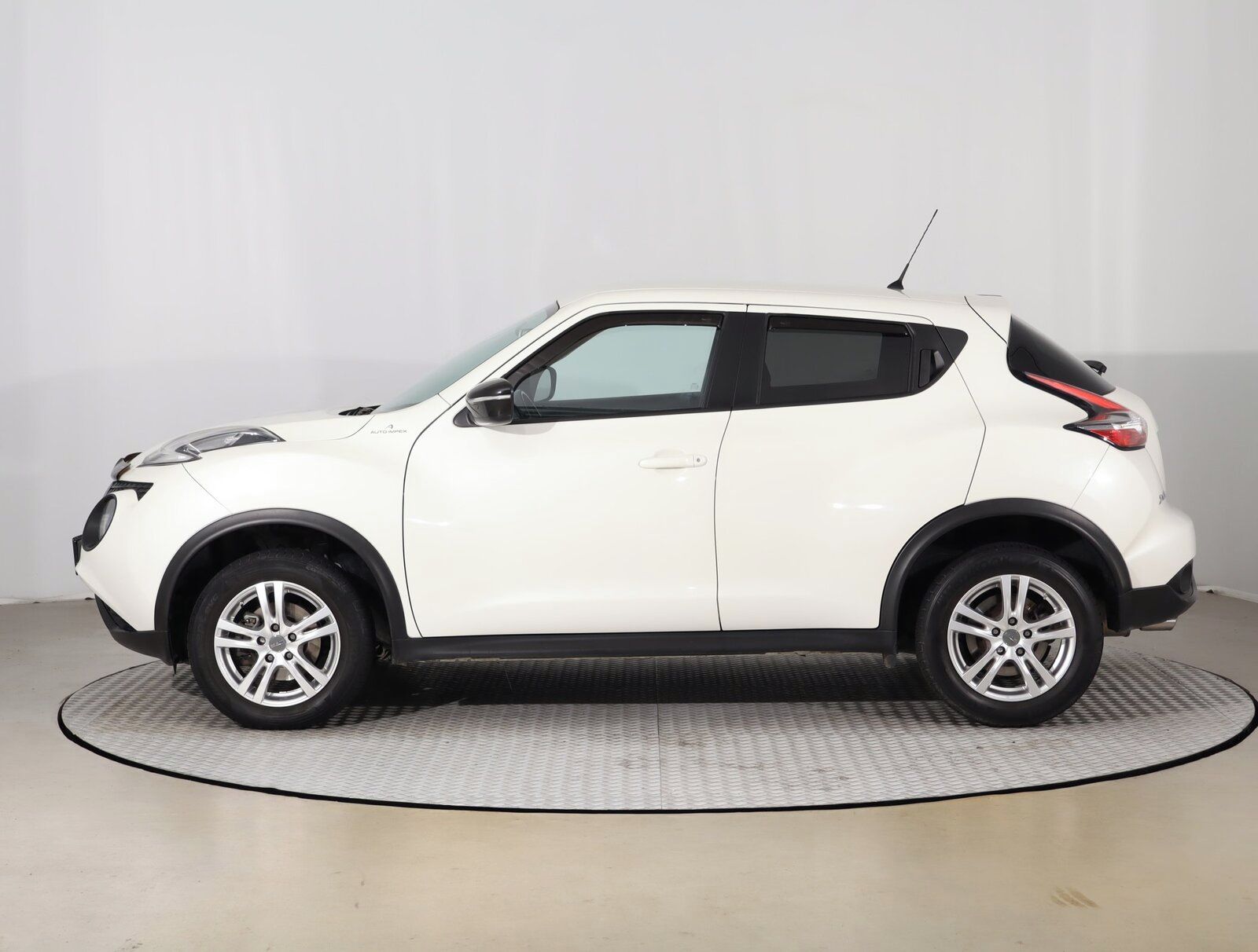 Nissan Juke, 1.2 DIG-T - fotka 3