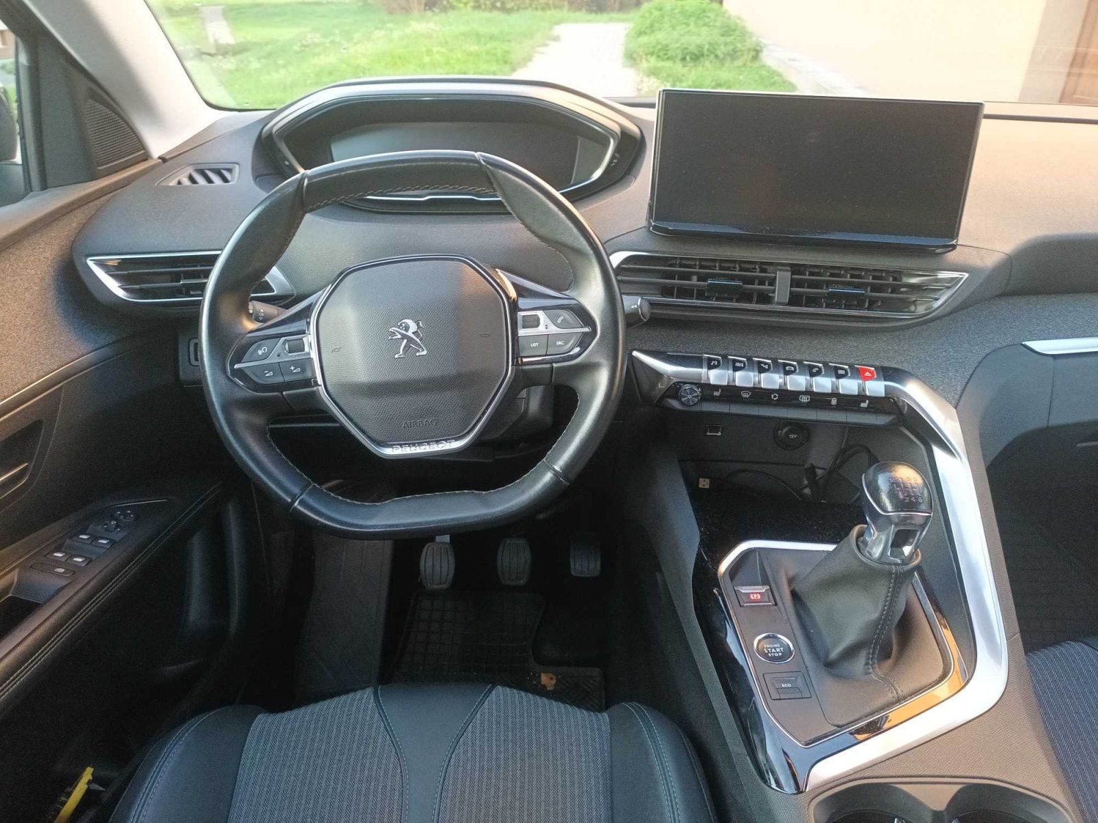 Peugeot 3008, 1.2 PureTech, Allure Pack - fotka 3
