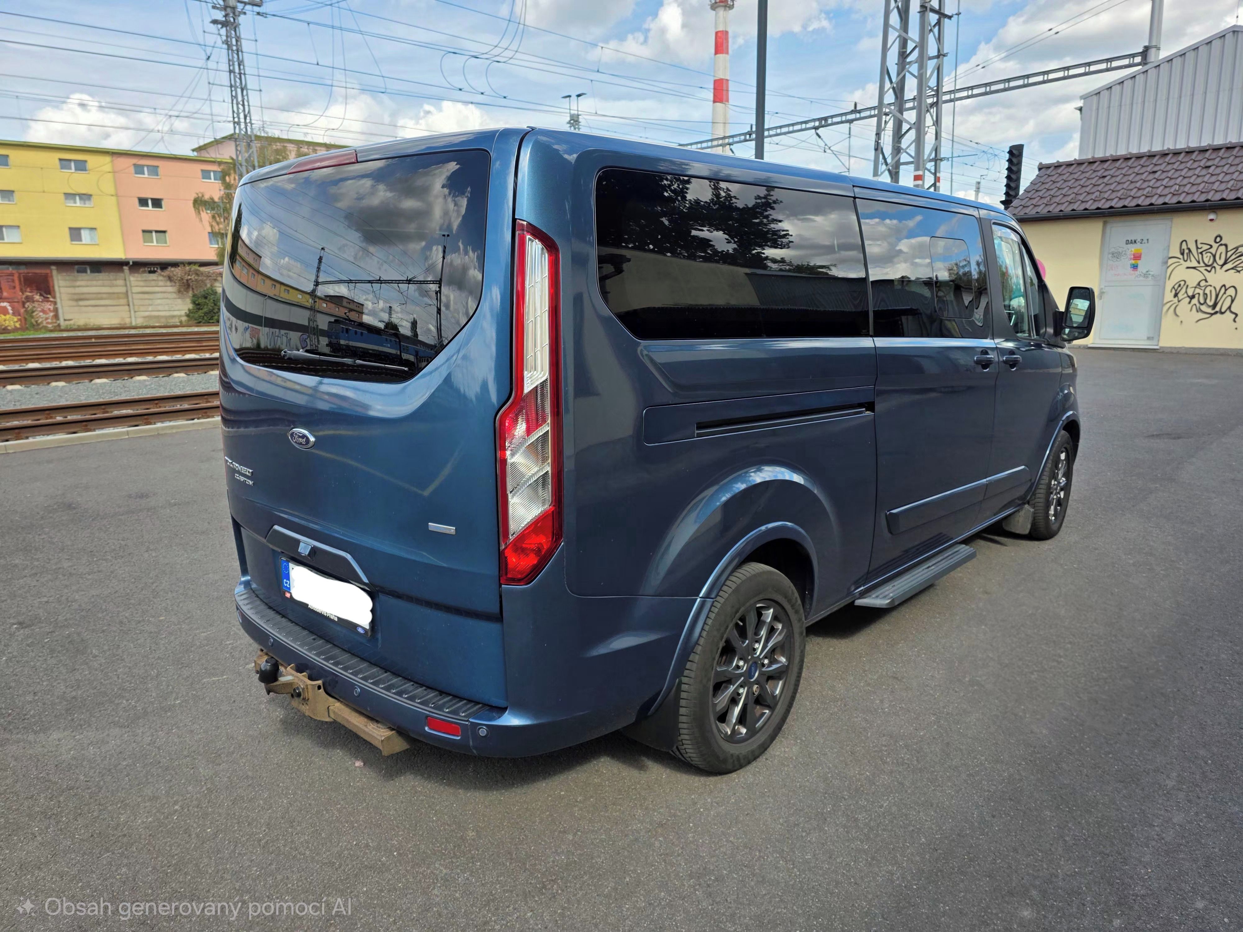 Ford Tourneo Custom, 2.0 EcoBlue 125kW L2 TitaniumX - fotka 6