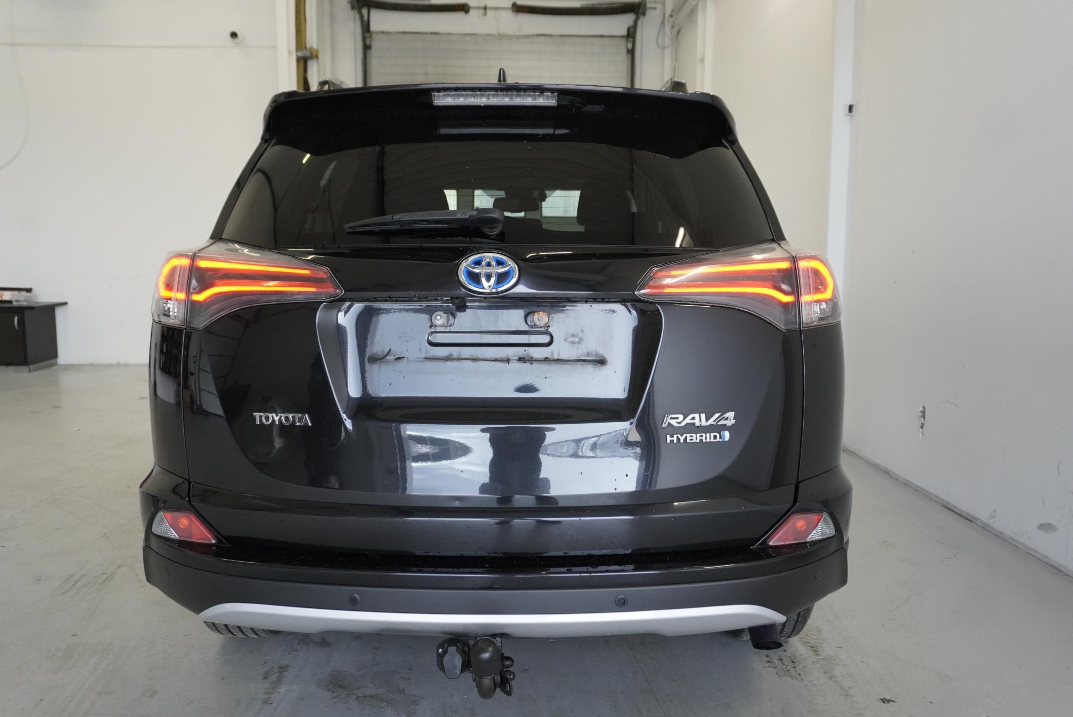 Toyota Rav4, 2,5 HYBRID H3 4X2 AUT. - fotka 6