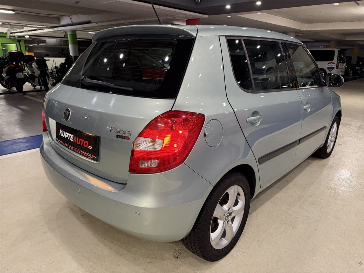 Škoda Fabia, 1,6 i 16v  AMBIENTE - fotka 6