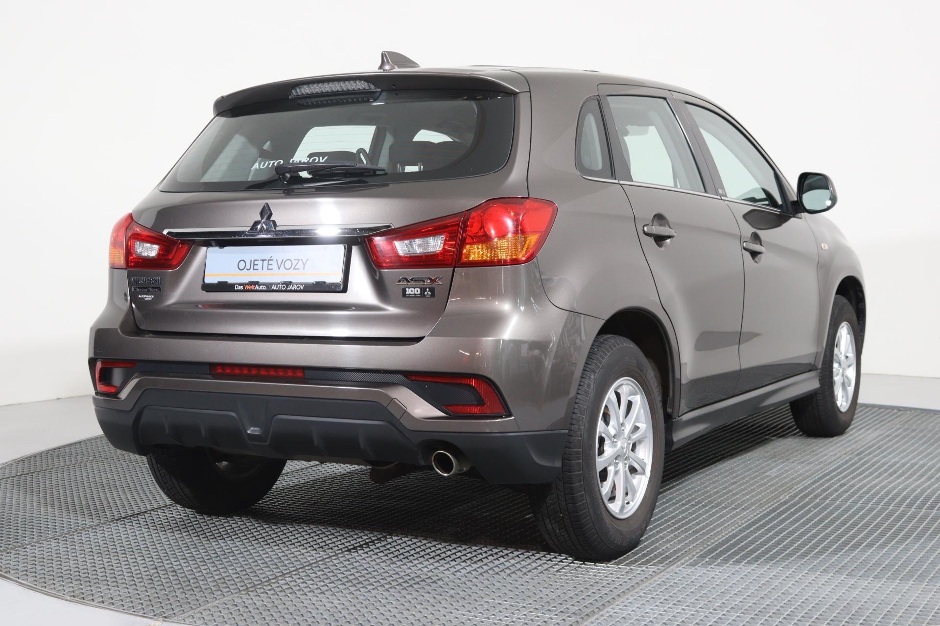 Mitsubishi ASX, 100 let 1,6 MIVEC 86 KW - fotka 2