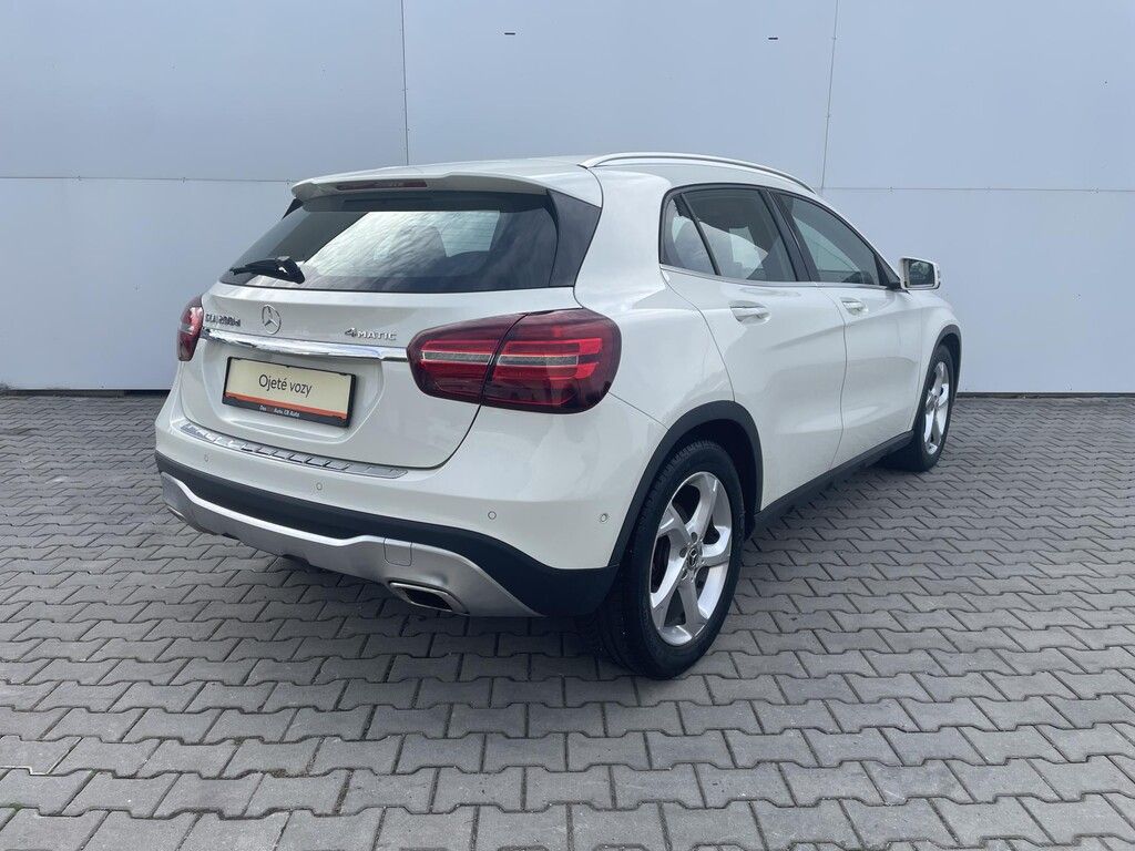 Mercedes-Benz GLA, 2.0 TDi 100 kW - fotka 2