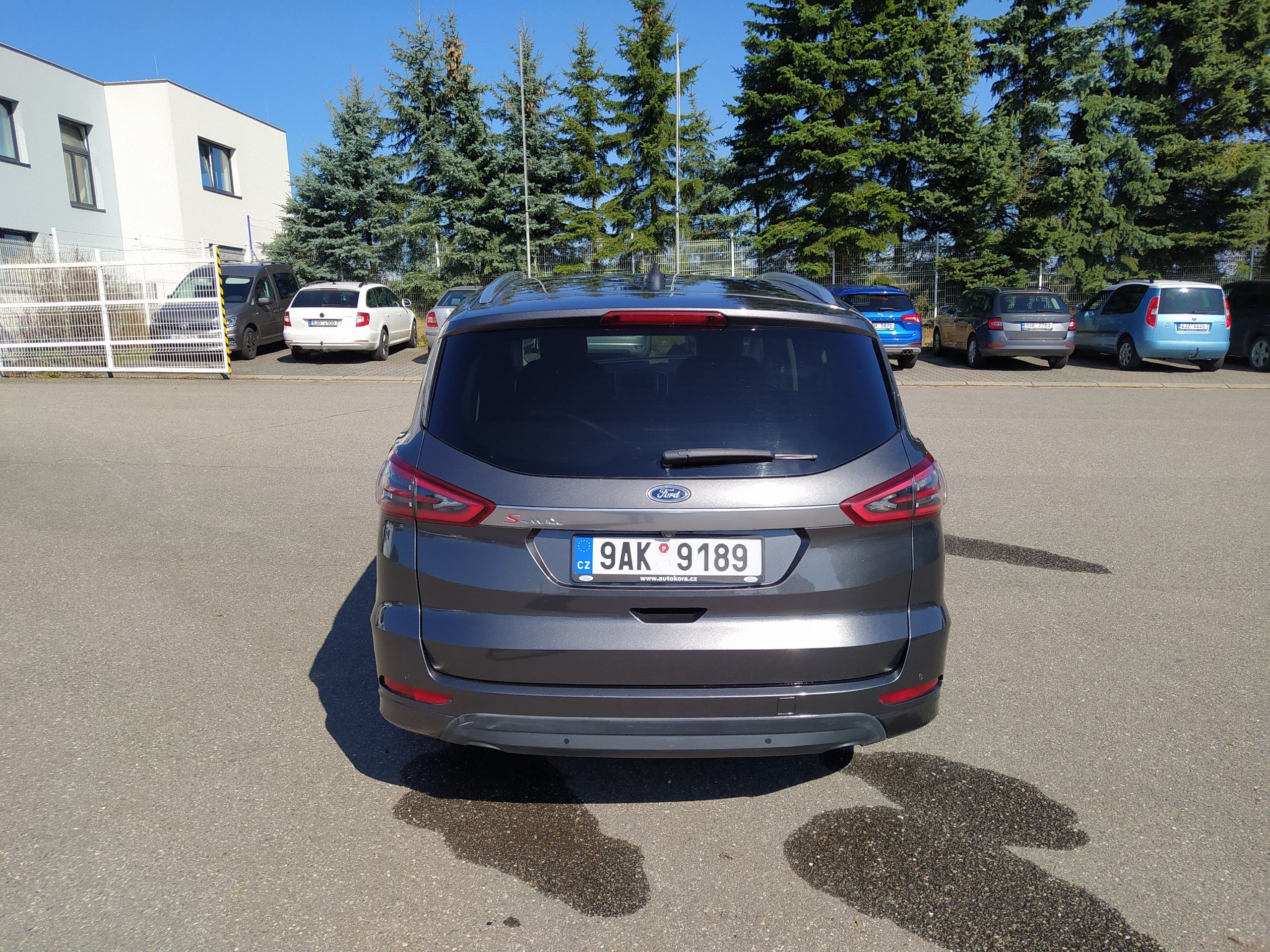 Ford S-MAX, 2.0 EcoBlue 110kW/150k Titaniu - fotka 4