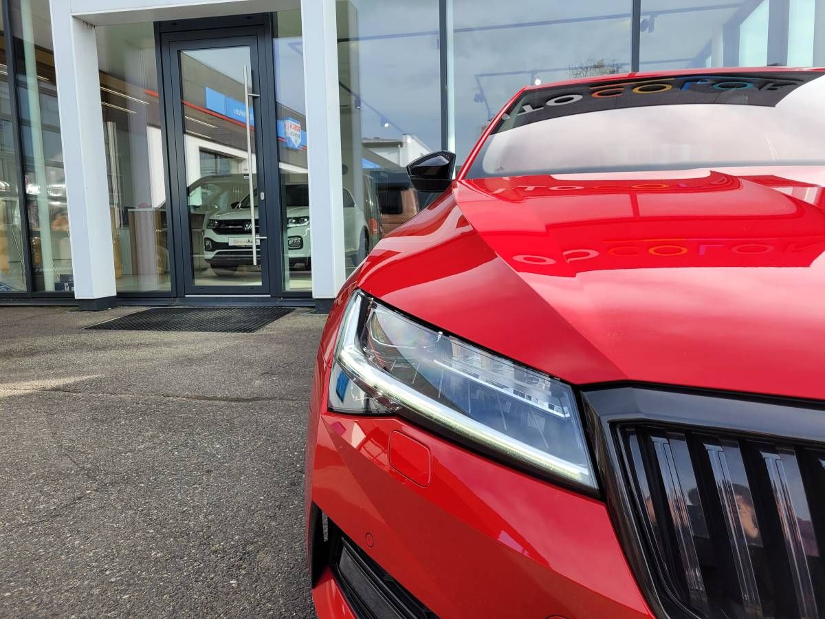 Škoda Superb, 2.0 TDI DSG7 140kW Sportline 4 - fotka 5