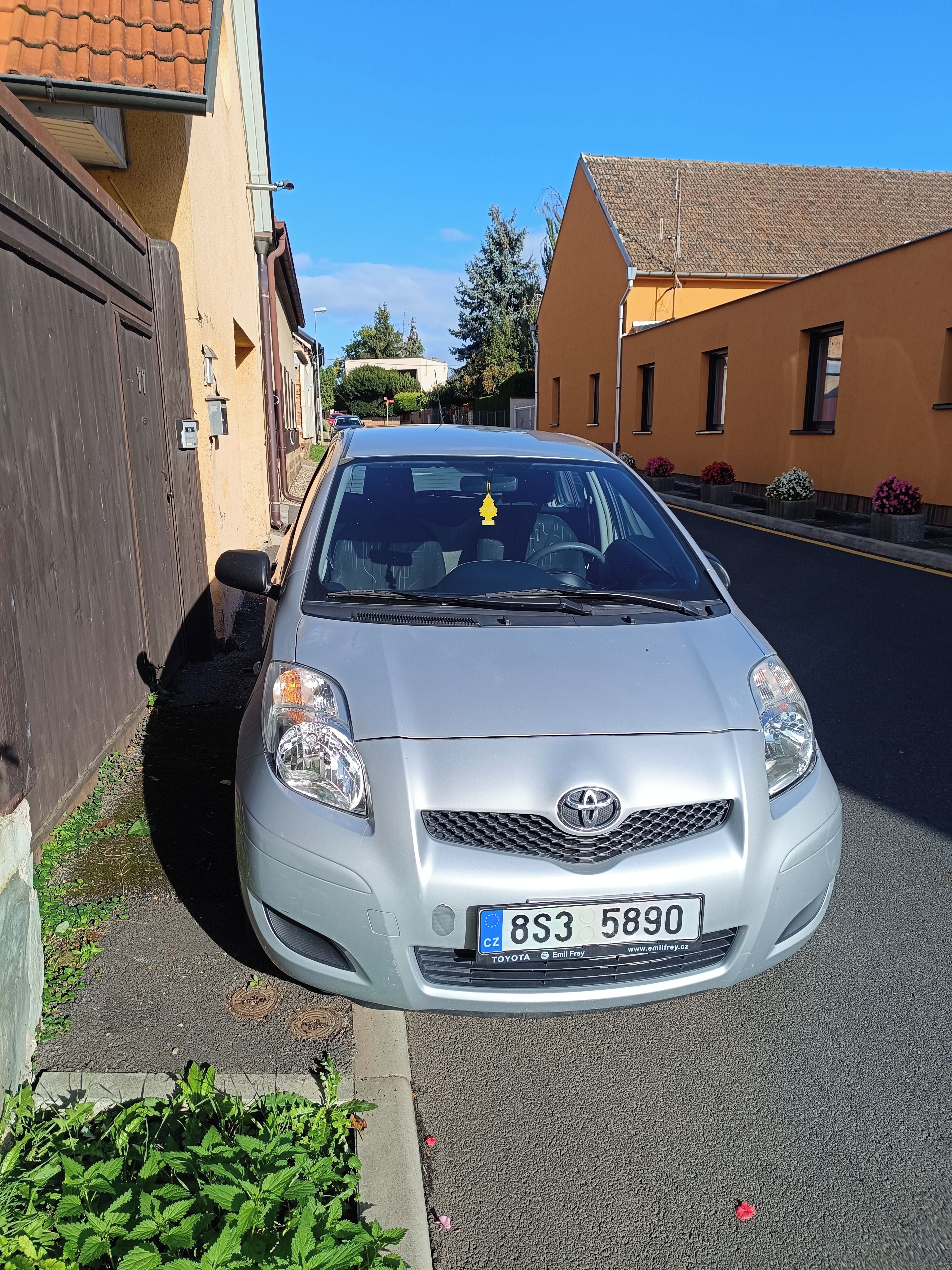 Toyota Yaris, 1,1 servisováno