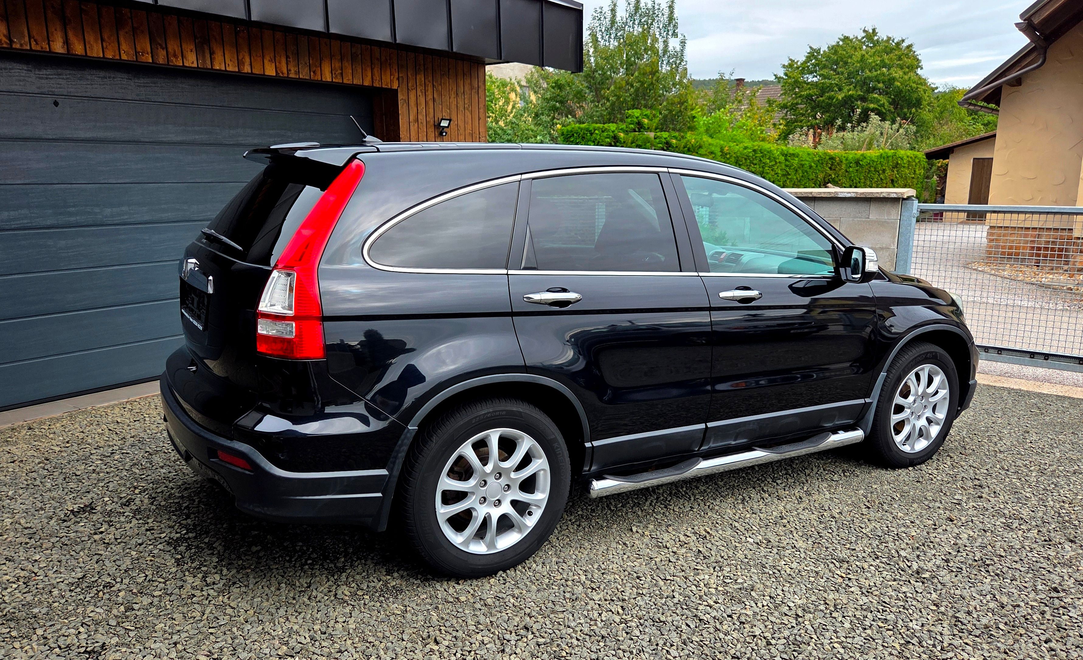 Honda CR-V, 2,0i krásný stav 4x4 nová STK - fotka 6