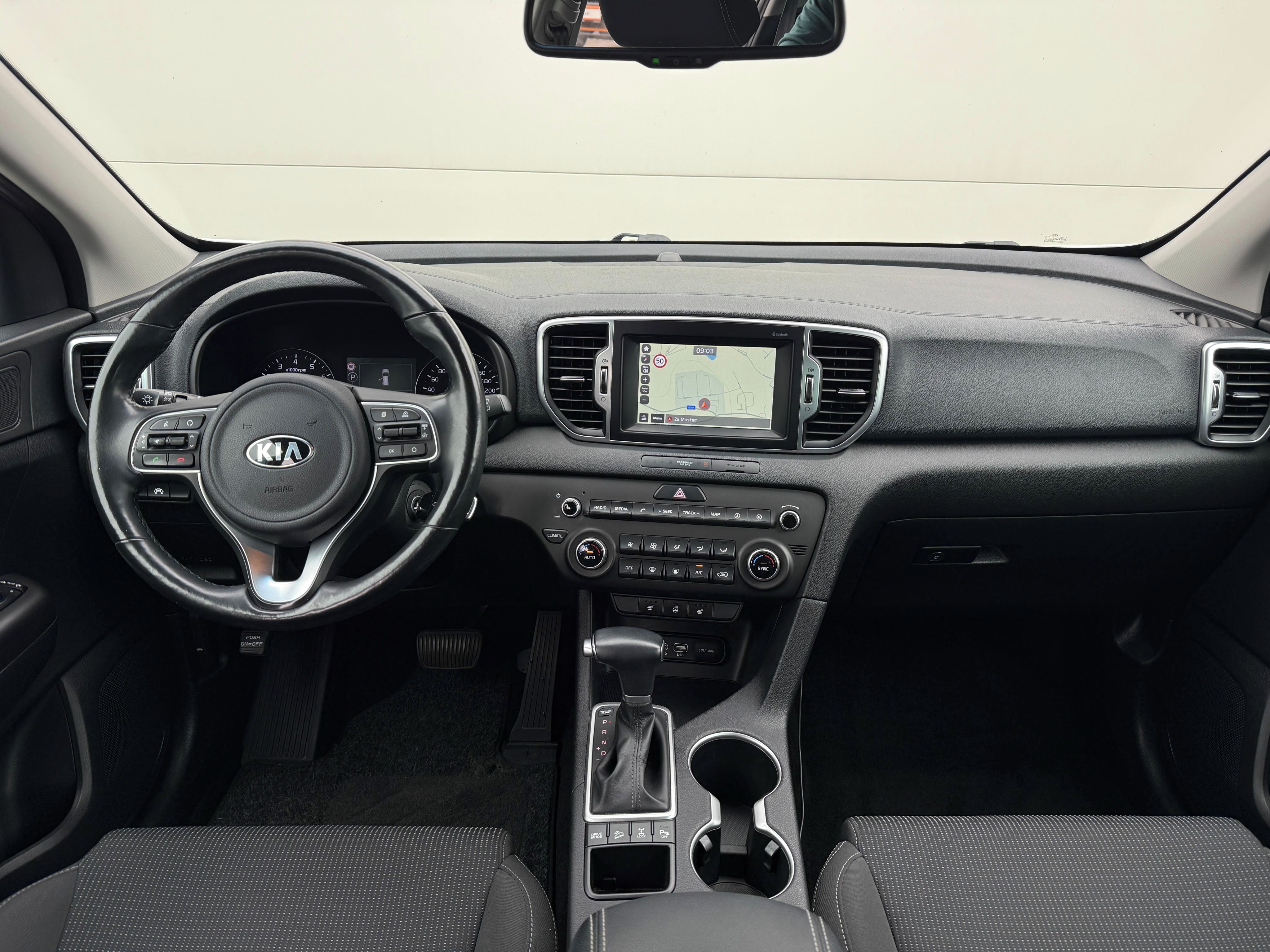 Kia Sportage, 1.6i 130 kW 4x4 automat - fotka 4