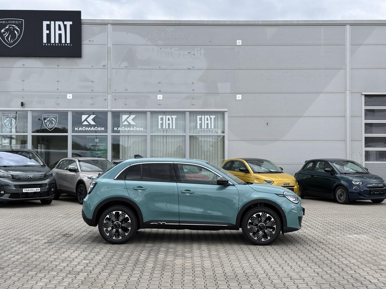 Fiat 600, La Prima 1.2 Turbo Hybrid 145 - fotka 6