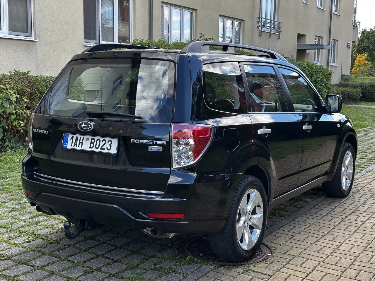 Subaru Forester, 2.0D 4x4 Xenony/Panorama/Tažné - fotka 5