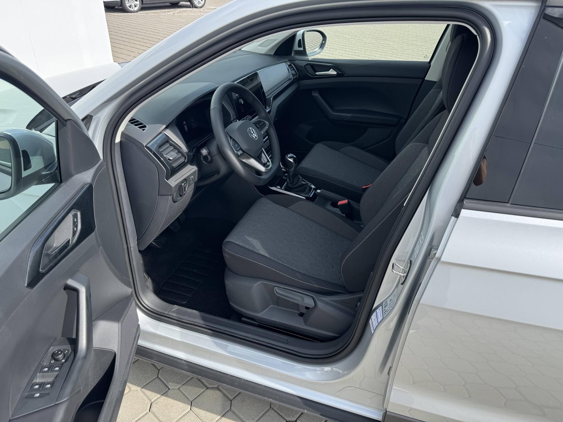 Volkswagen T-Cross, People 5G 1,0TSI - fotka 5