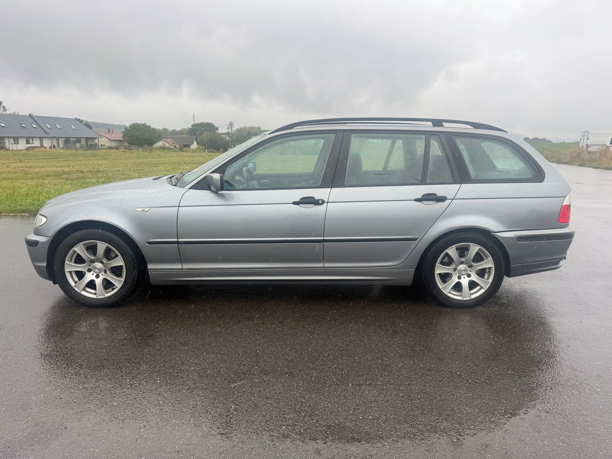 BMW Řada 3, TOURING STK 05/2028 - fotka 2