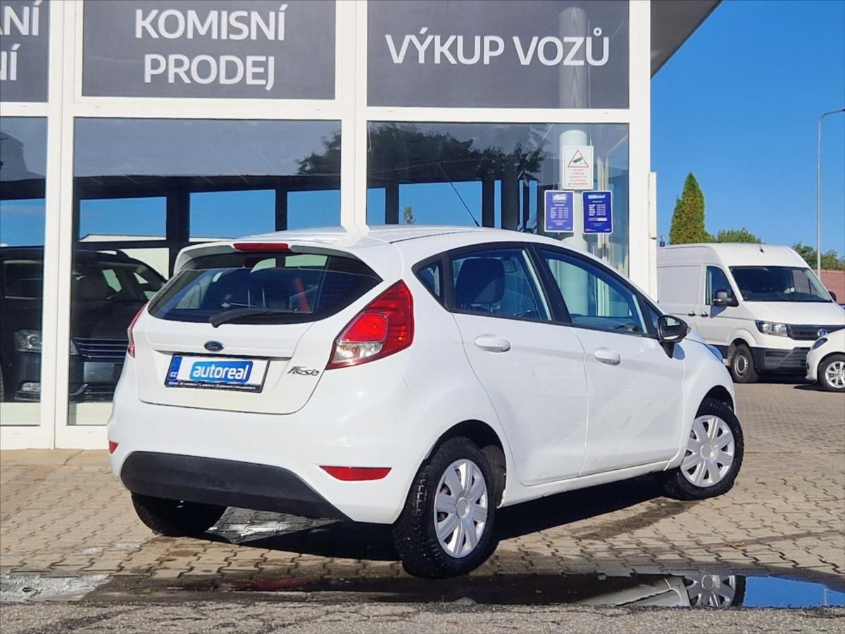 Ford Fiesta, 1,2 i 44kW MANUÁL HEZKÝNÁJEZD - fotka 5
