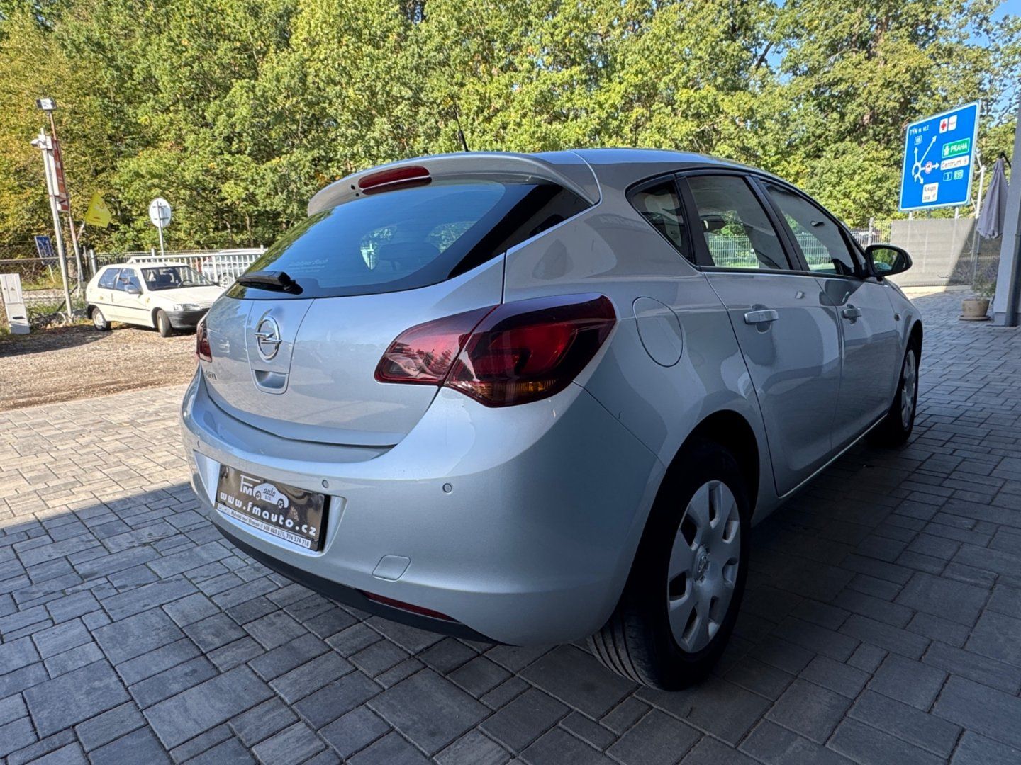 Opel Astra, 1.6 16V Automat - fotka 5