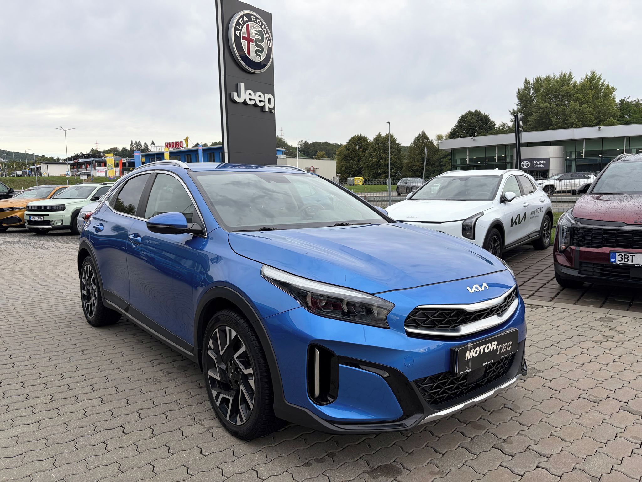 Kia XCee´d - fotka 2