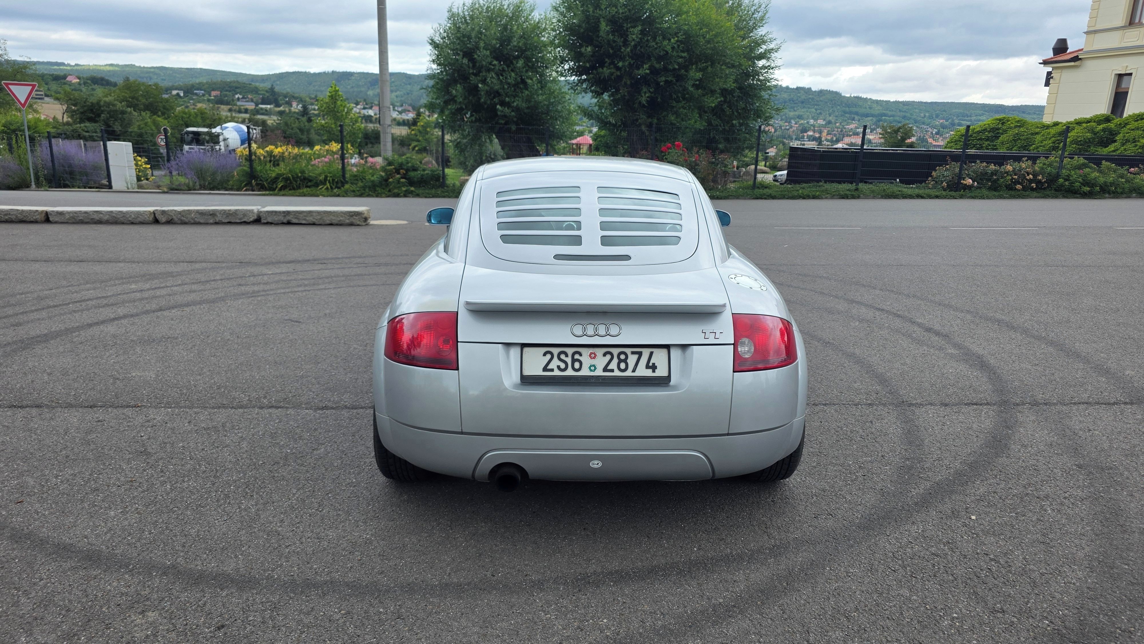 Audi TT, 23 let 1 majitel top stav - fotka 4