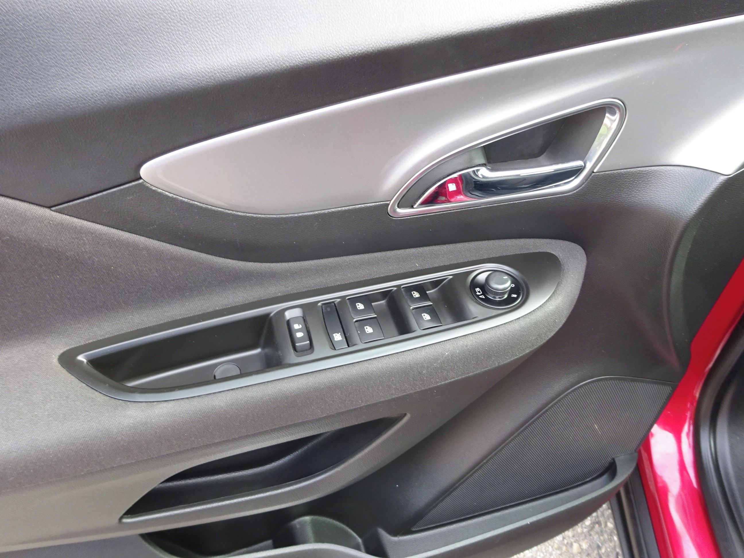 Opel Mokka, 1.6i (85 kw) 2.Majitel Koup.ČR - fotka 6