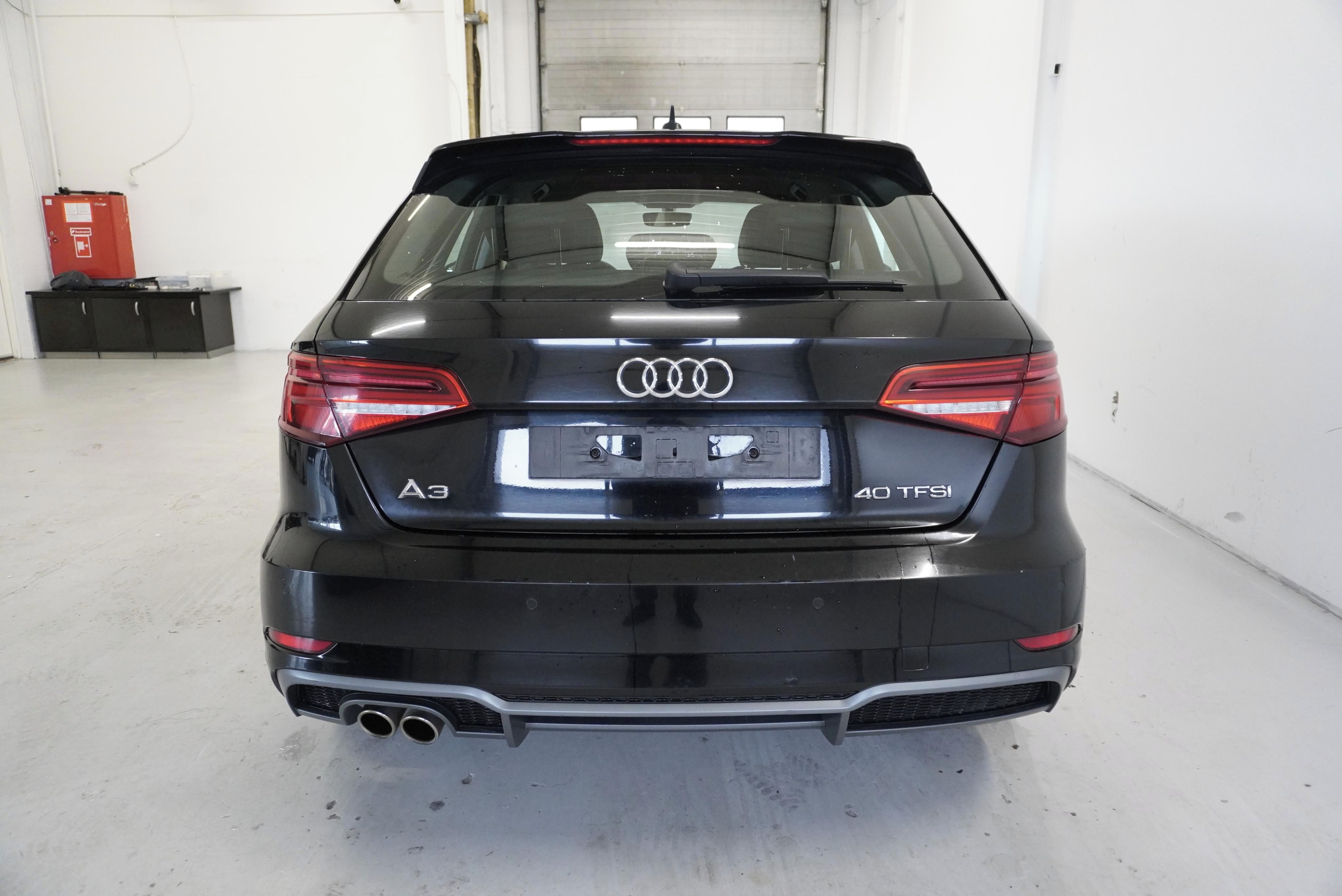 Audi A3, 2.0 TFSi 140 kW SPORTBACK  DSG - fotka 3