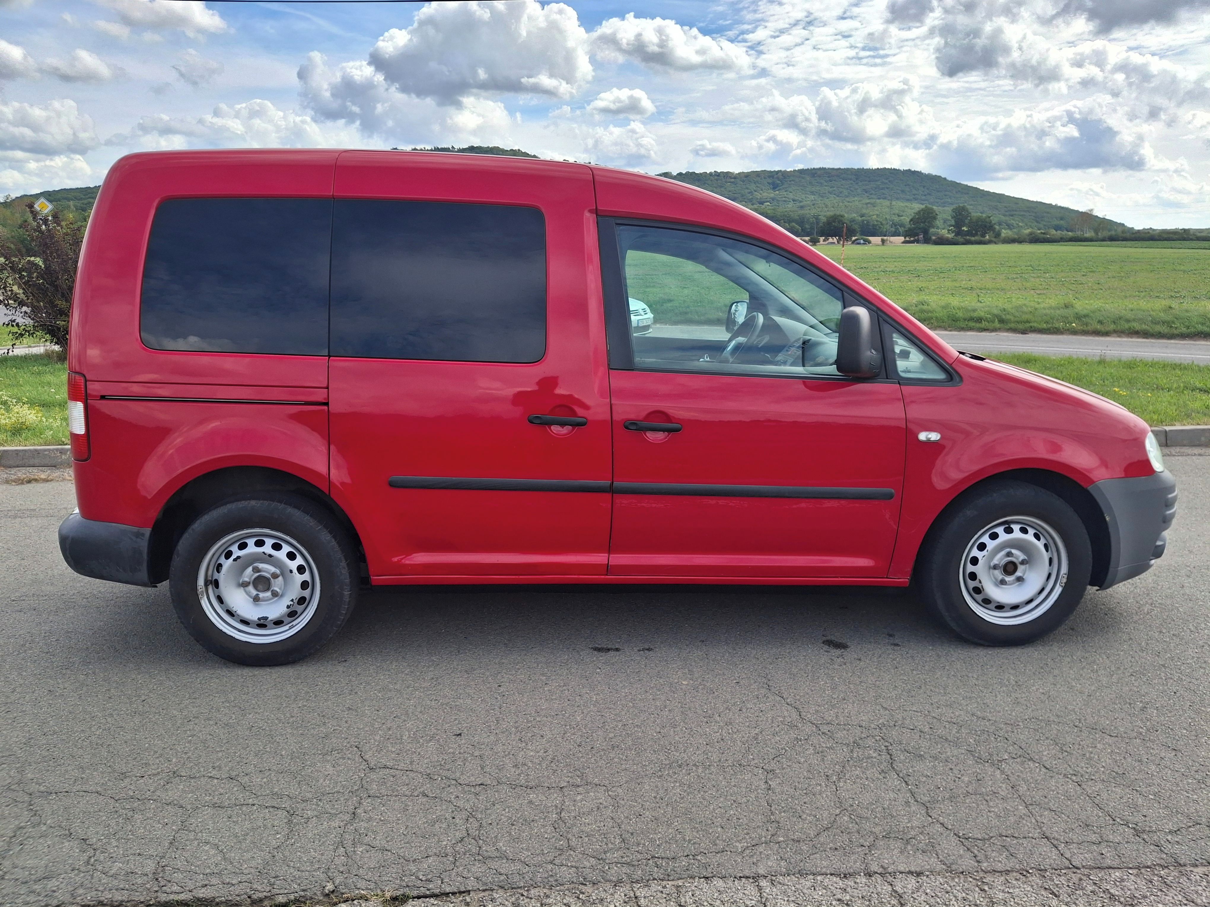 Volkswagen Caddy, LIFE 1,6 MPI 75 KW 5x SEDAČKA - fotka 4