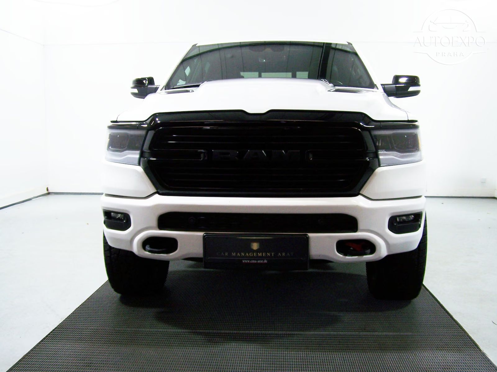 Dodge Ram 1500, 1500 5.7 Laramie Night 4x4 PAN