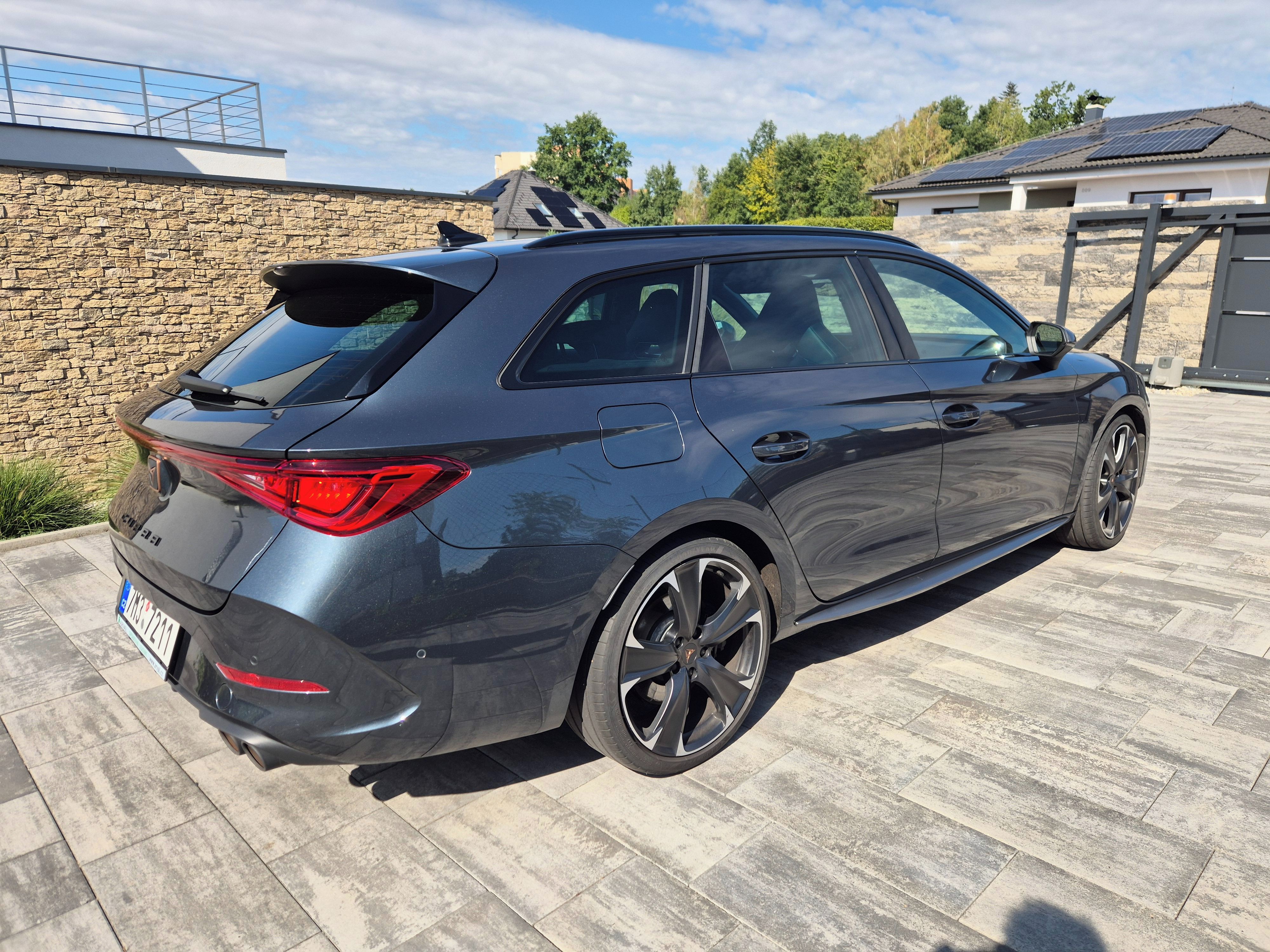 Cupra Leon, 2.0TSI 228kw, 4x4, DSG, ČR - fotka 5