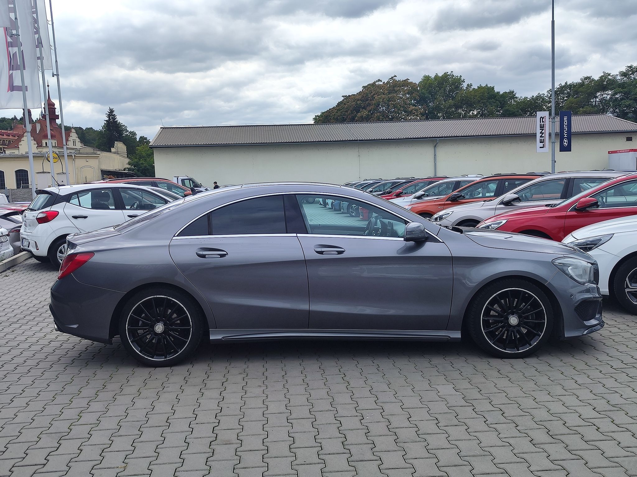 Mercedes-Benz CLA, CLA200/130kW AMG LINE AT - fotka 4