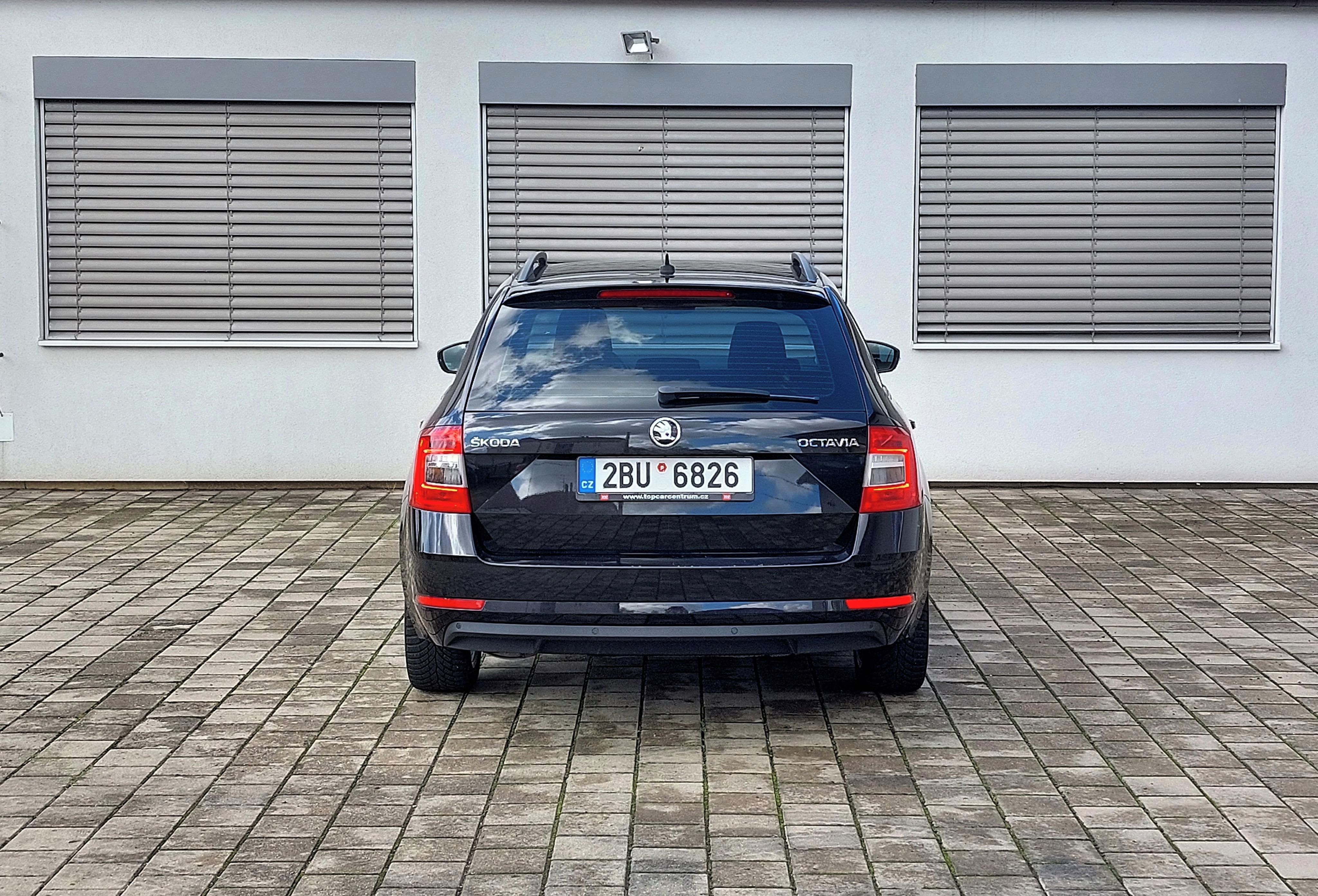Škoda Octavia, 1.9 TDI, 110 kW - fotka 6