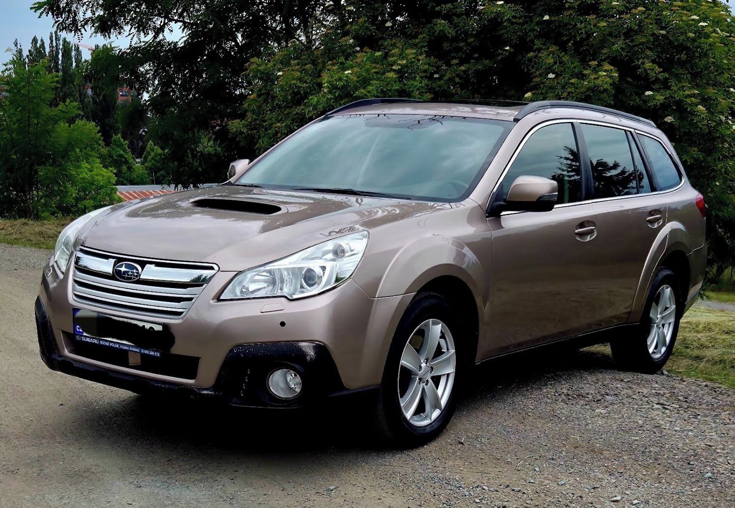Subaru Outback, 2.0 D servisováno, výborný sta