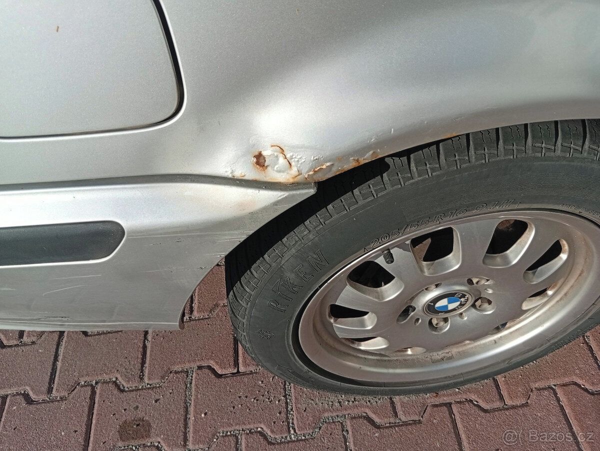 BMW Řada 3, E46. Pojízdné, nemá STK - fotka 5