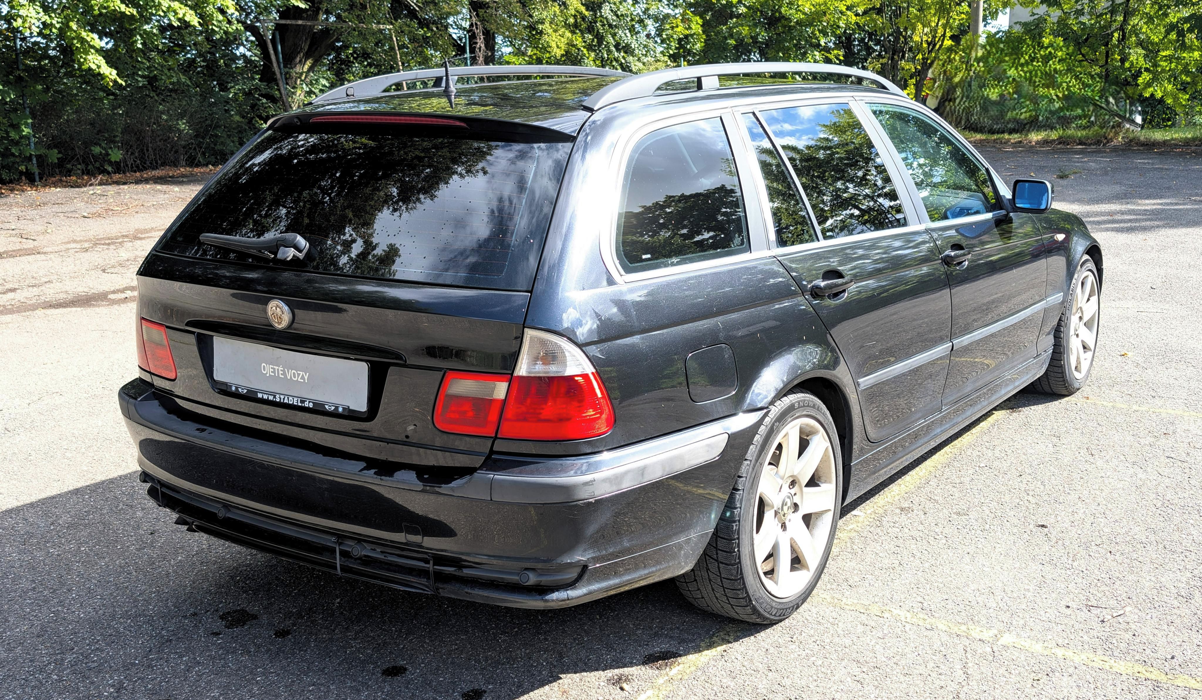 BMW Řada 3, E46 330d Touring - fotka 6