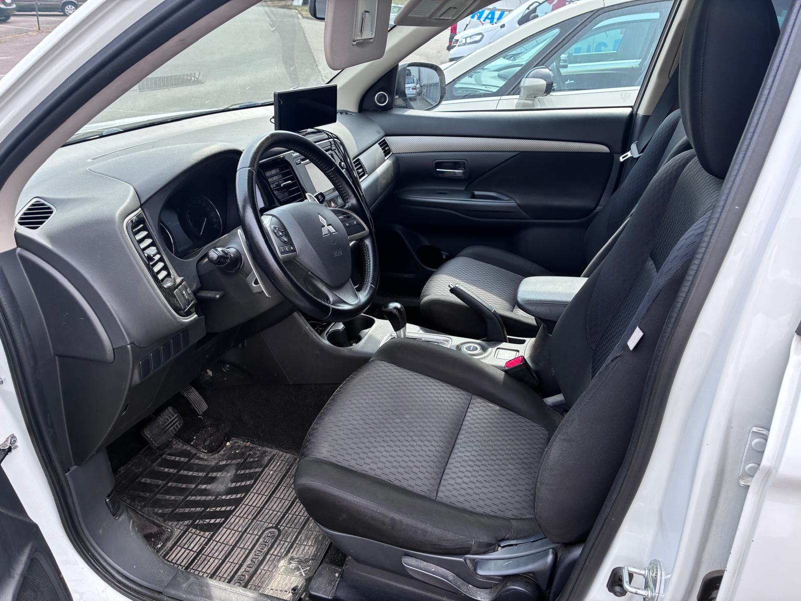 Mitsubishi Outlander - fotka 6